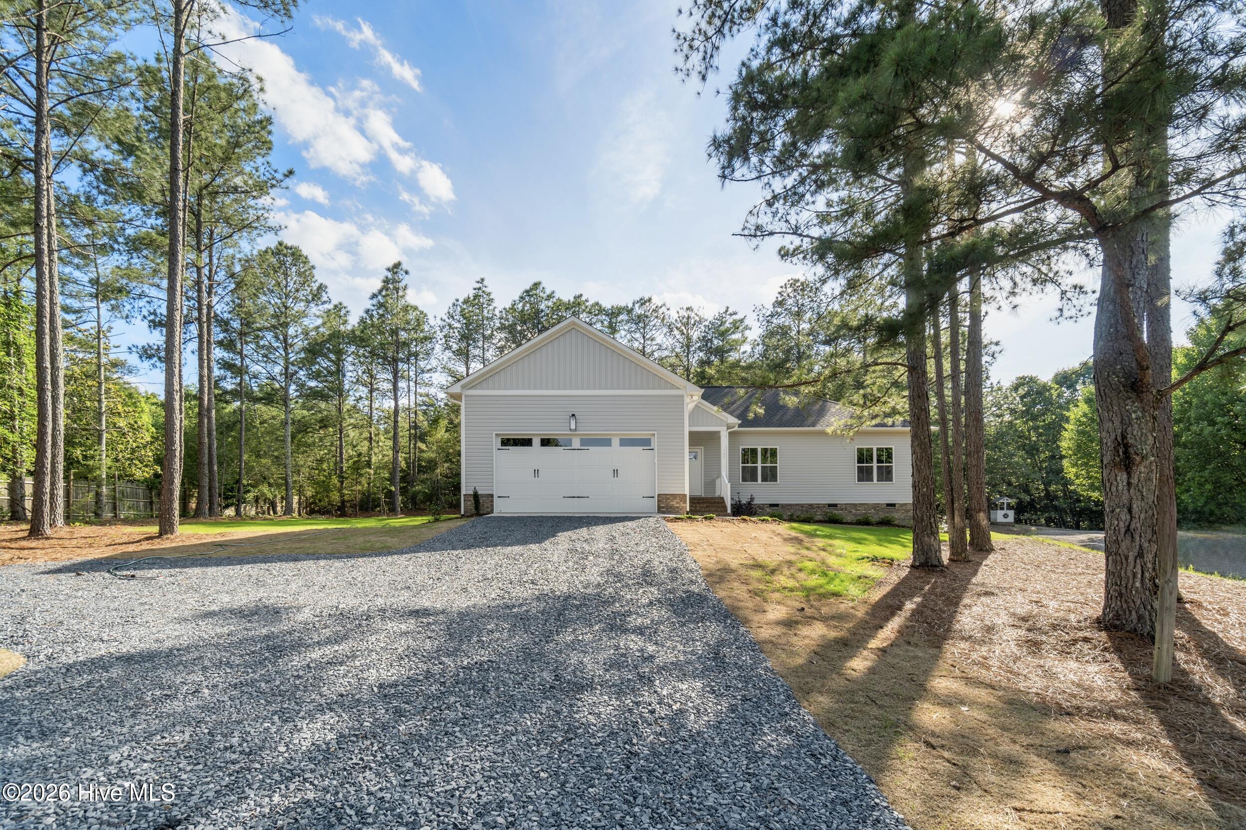 185 Shagbark Court — photo