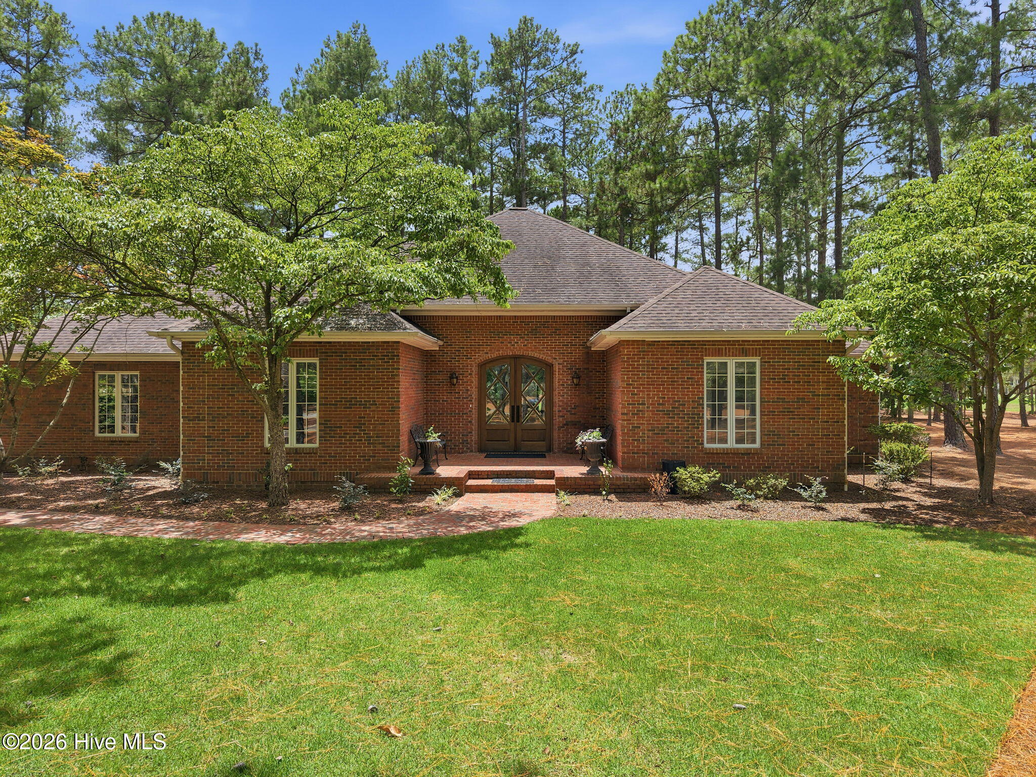 39 Devon Drive — photo