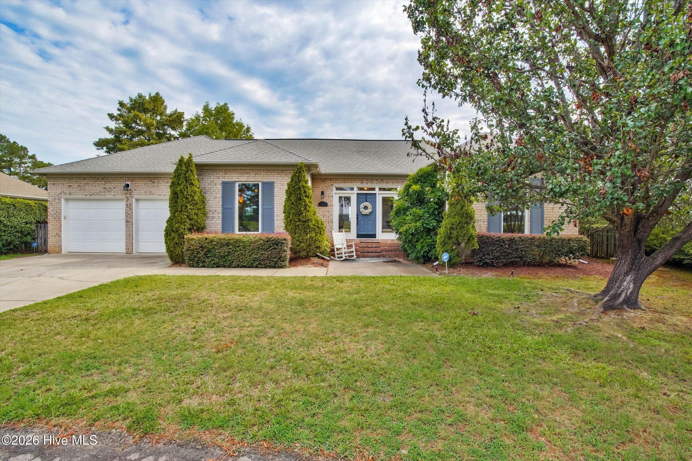 1231 Greenbriar Place — photo