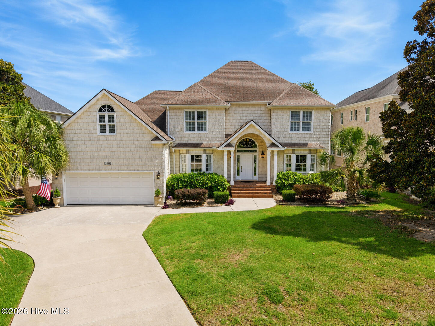 1921 Oak Harbour Drive SW — photo