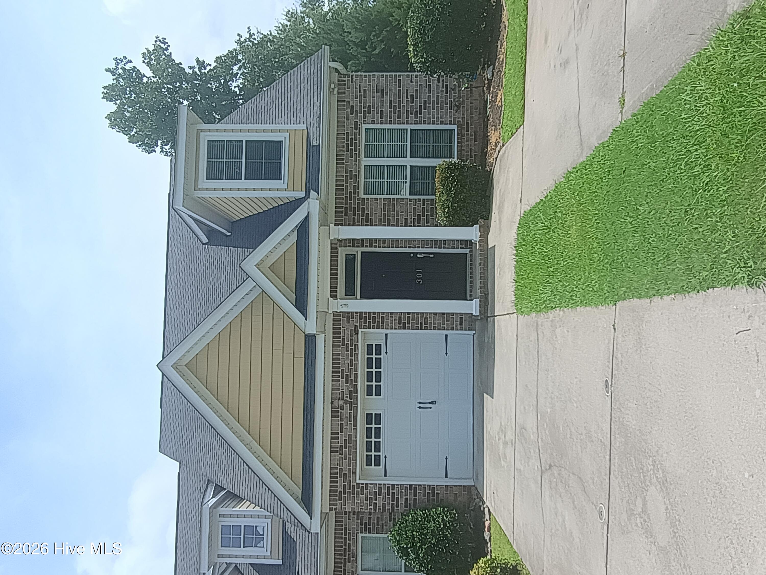 301 Buxton Lane — photo