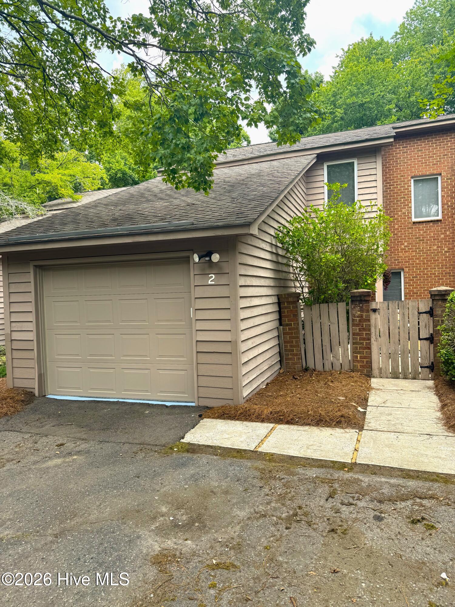 2 Palmetto Place — photo