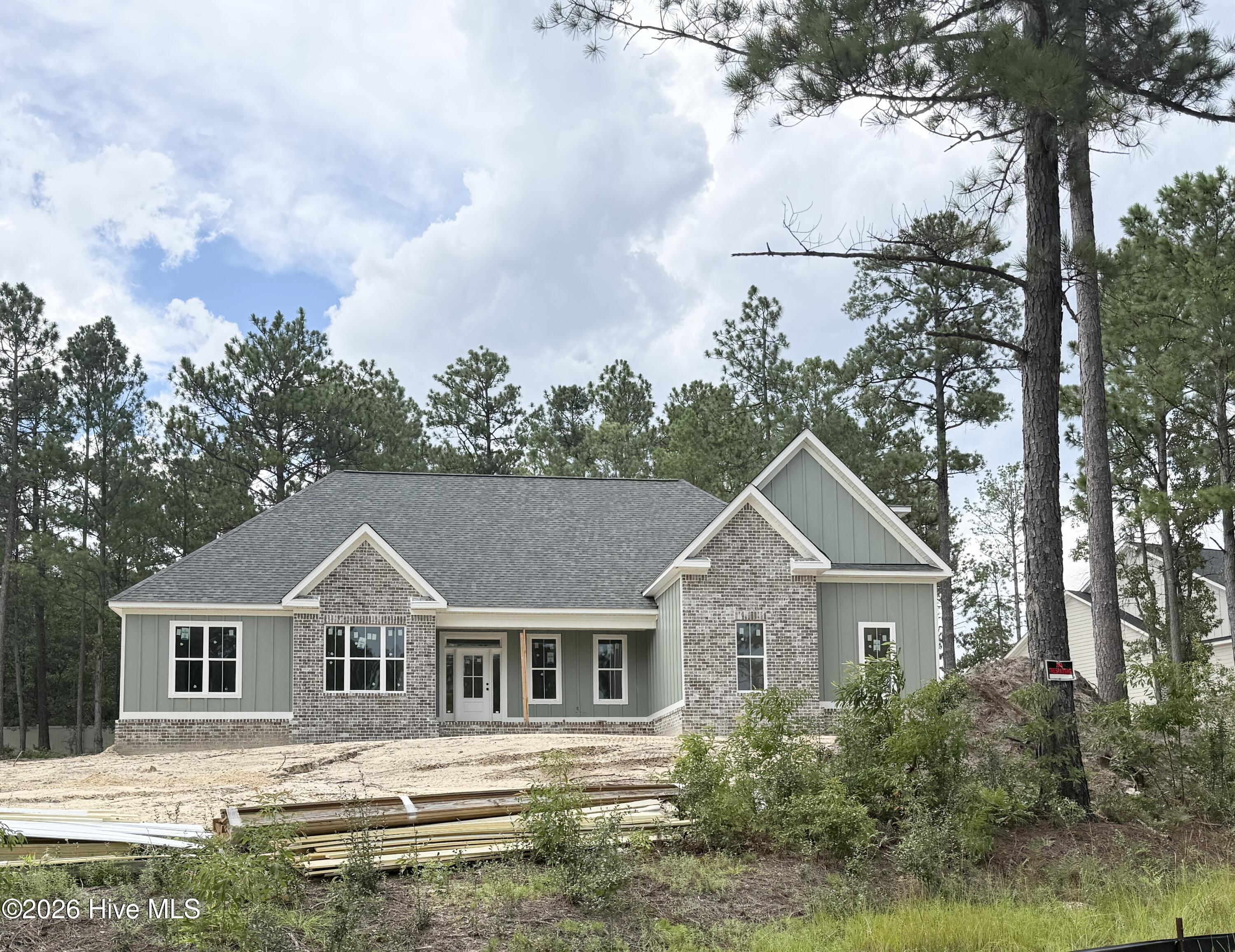 525 Nettleton Court — photo