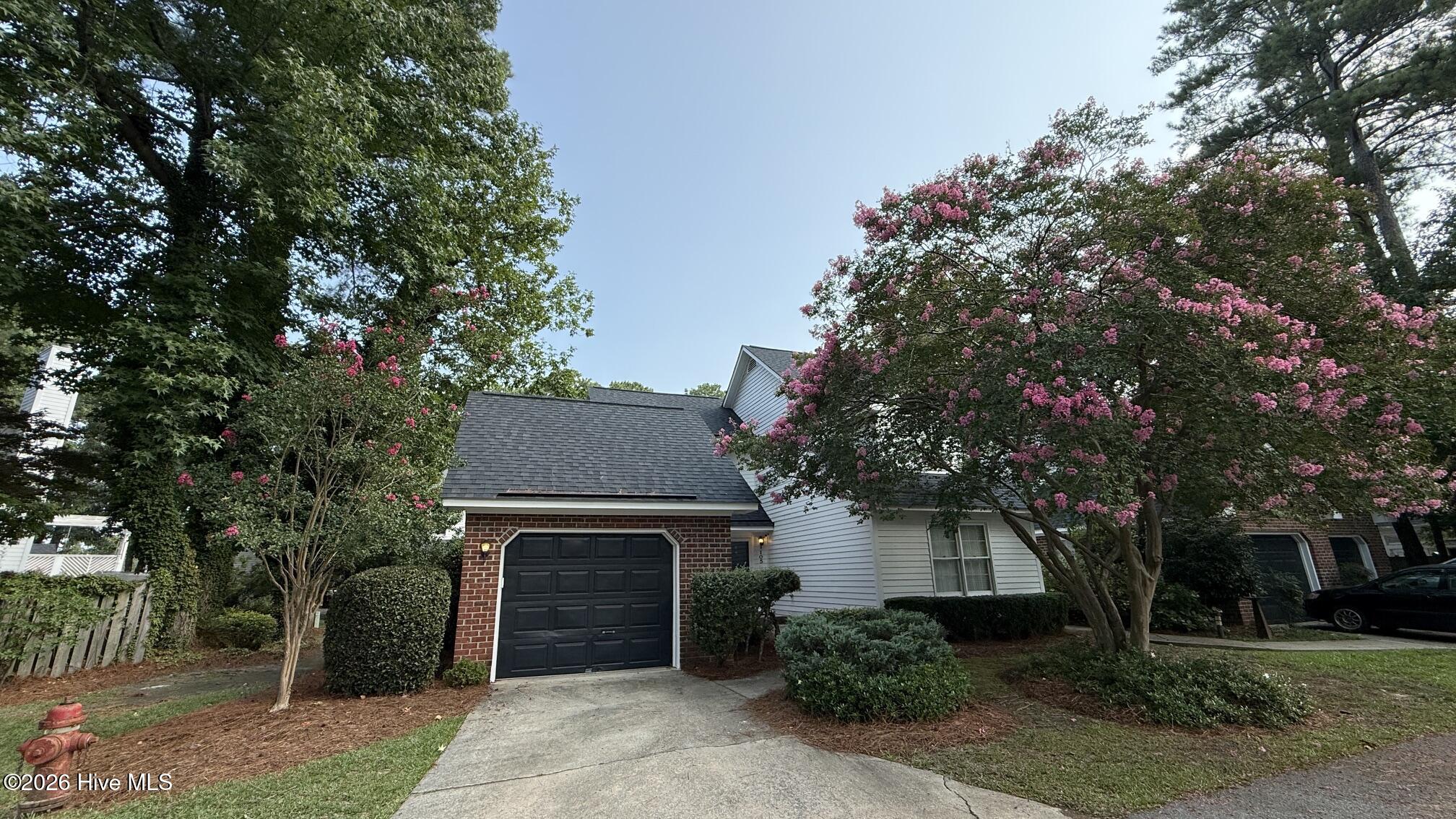 105 Gates Drive — photo
