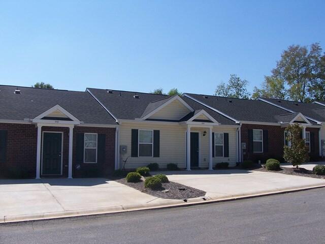 2198 Brechin Lane — photo