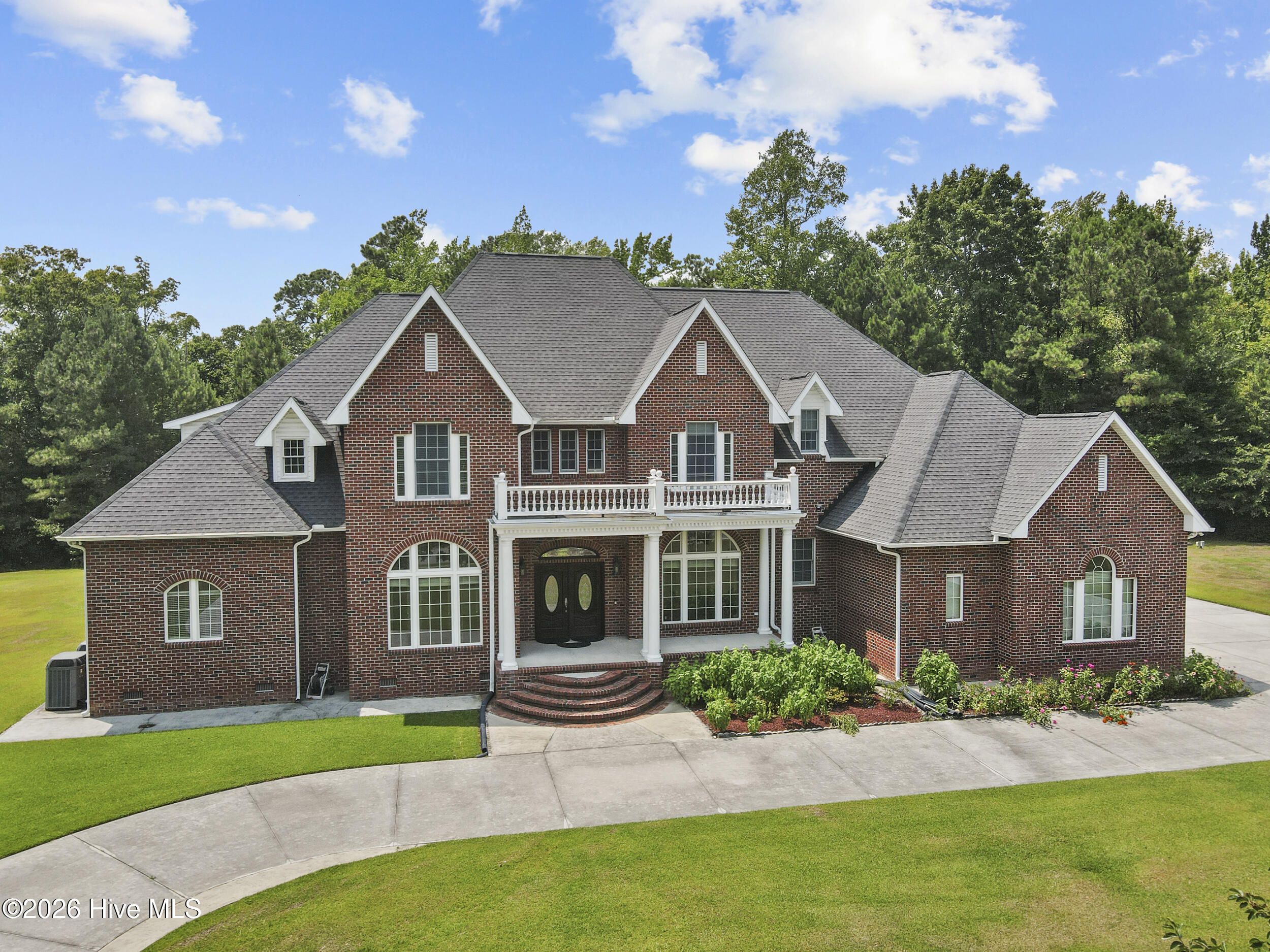 102 Spencer Court — photo