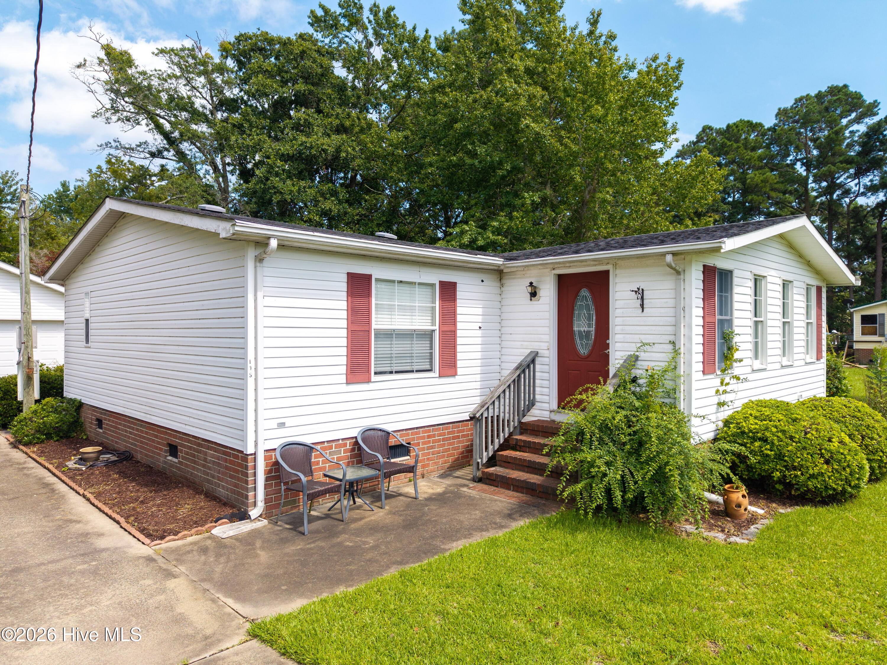 105 Avery Drive — photo