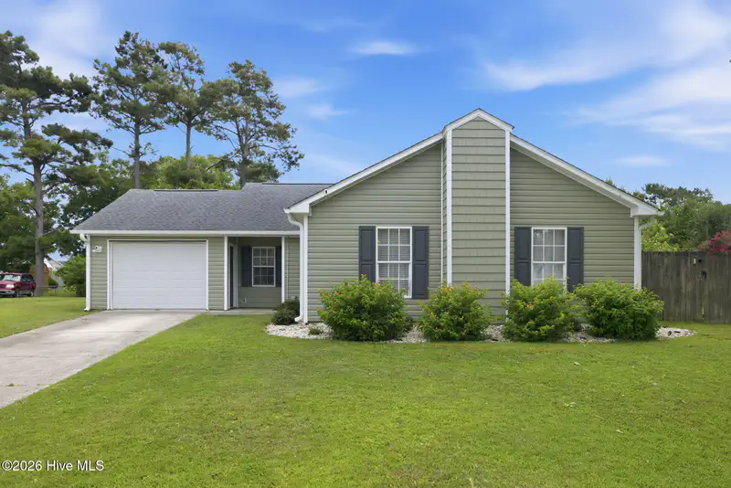 1006 Birch Court — photo