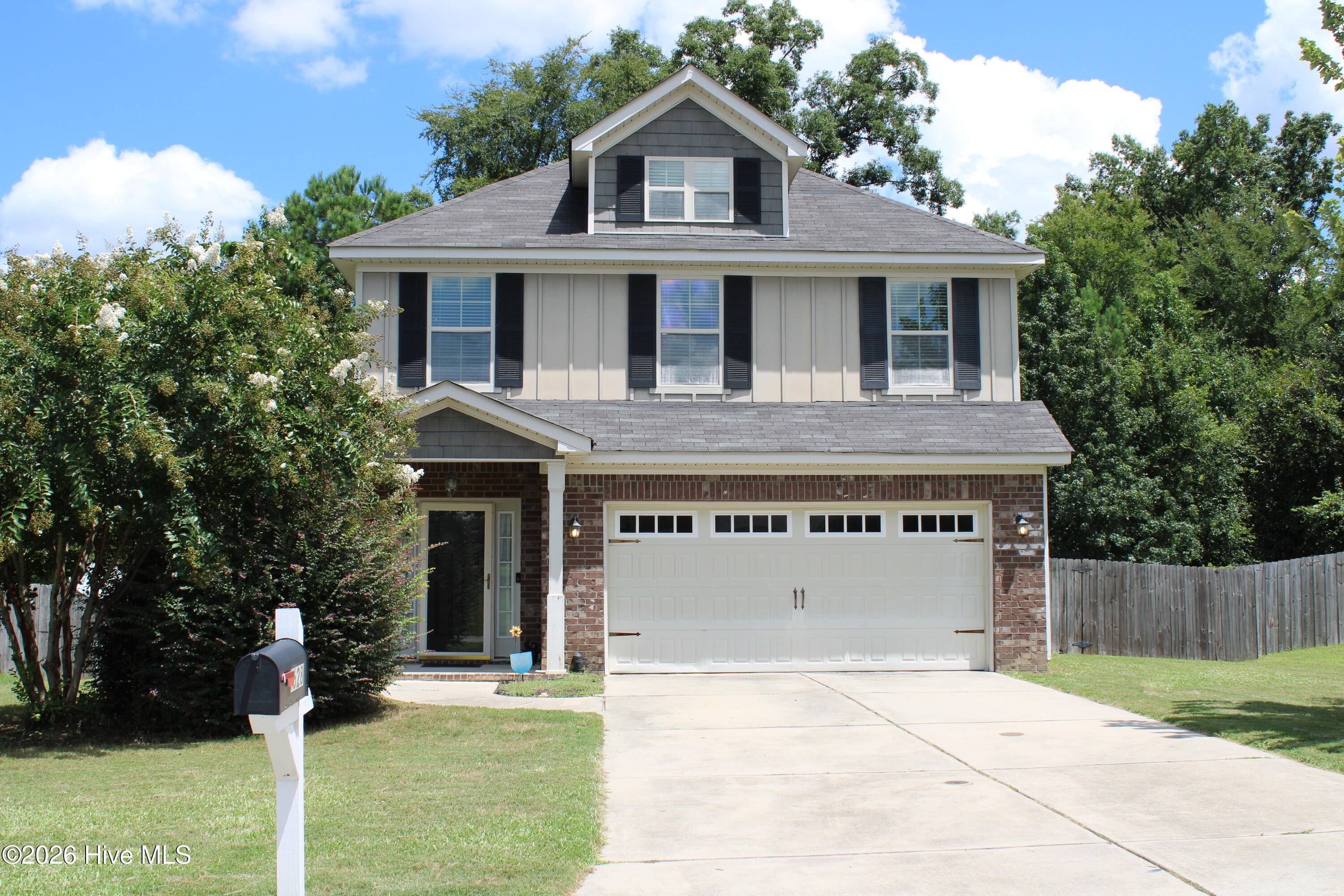 1628 Cedar Hill Drive — photo