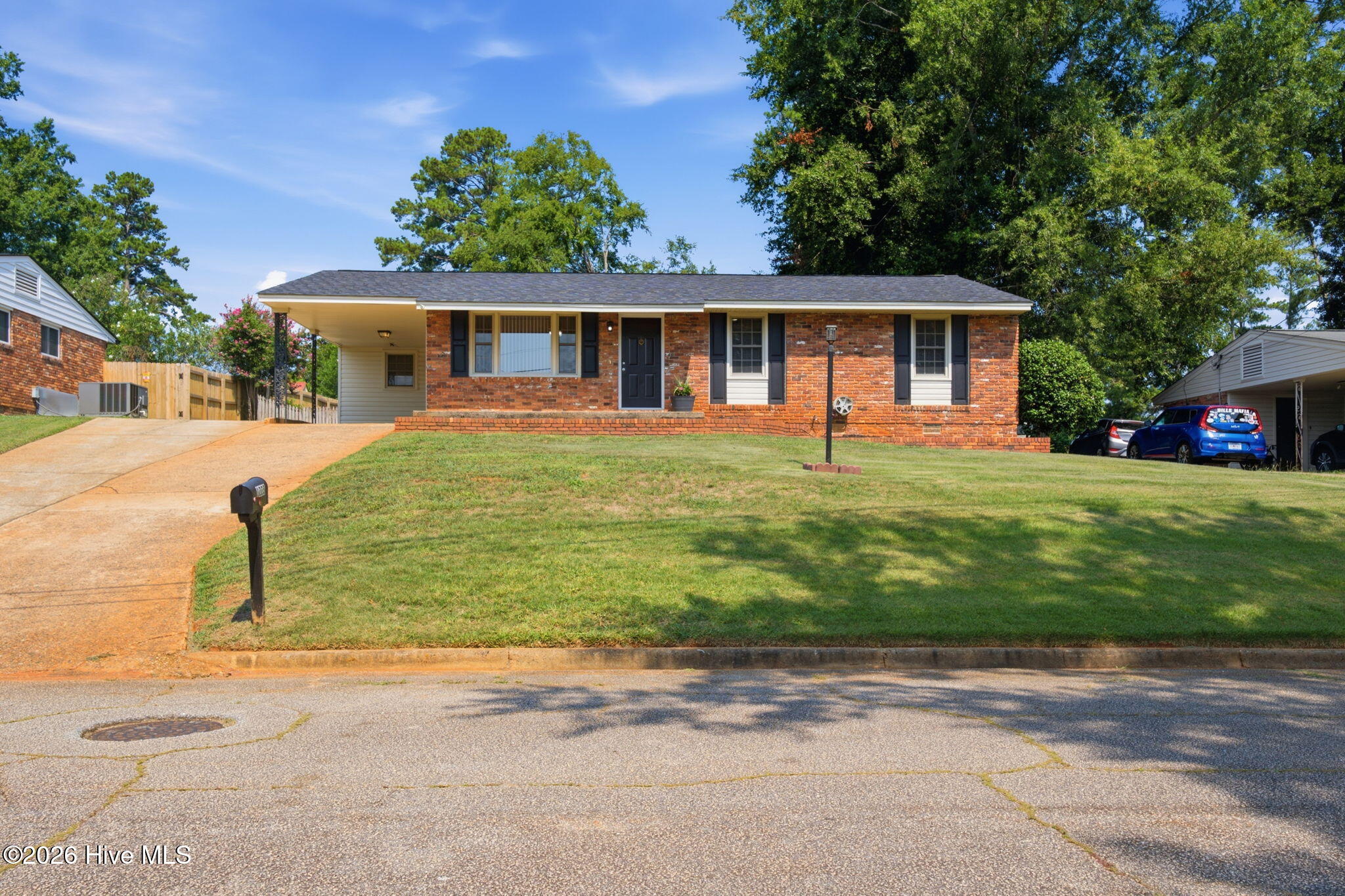 1223 Oakdale Road — photo