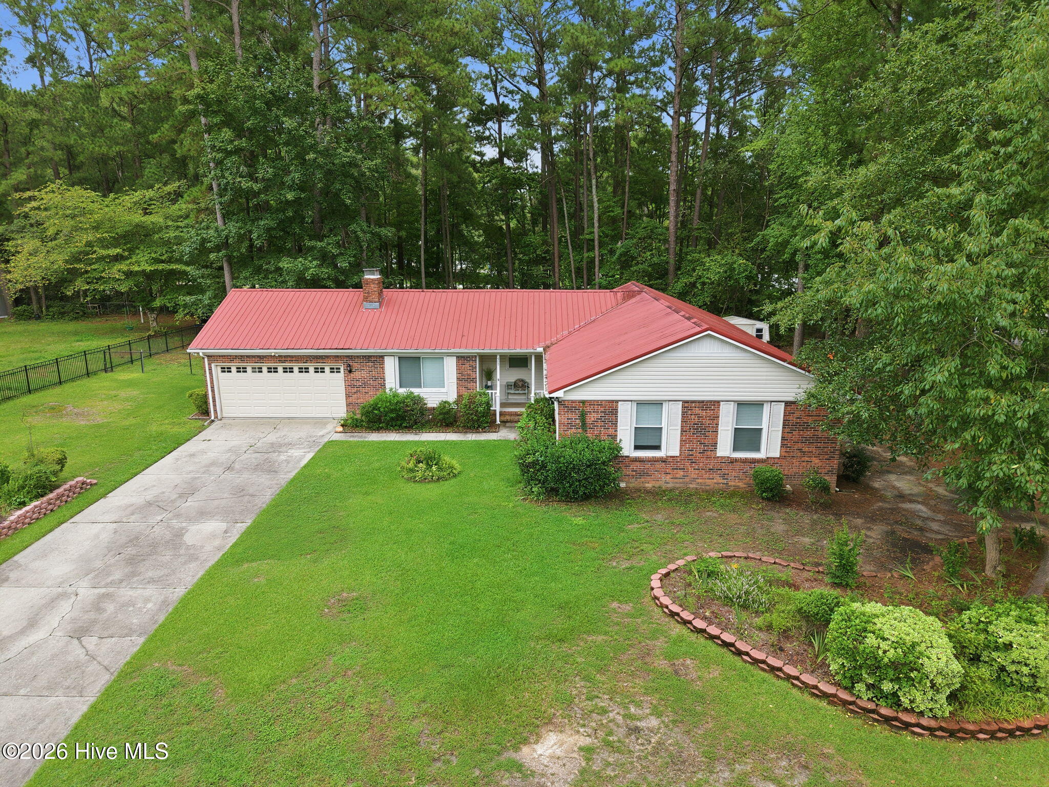 900 Welsh Lane — photo