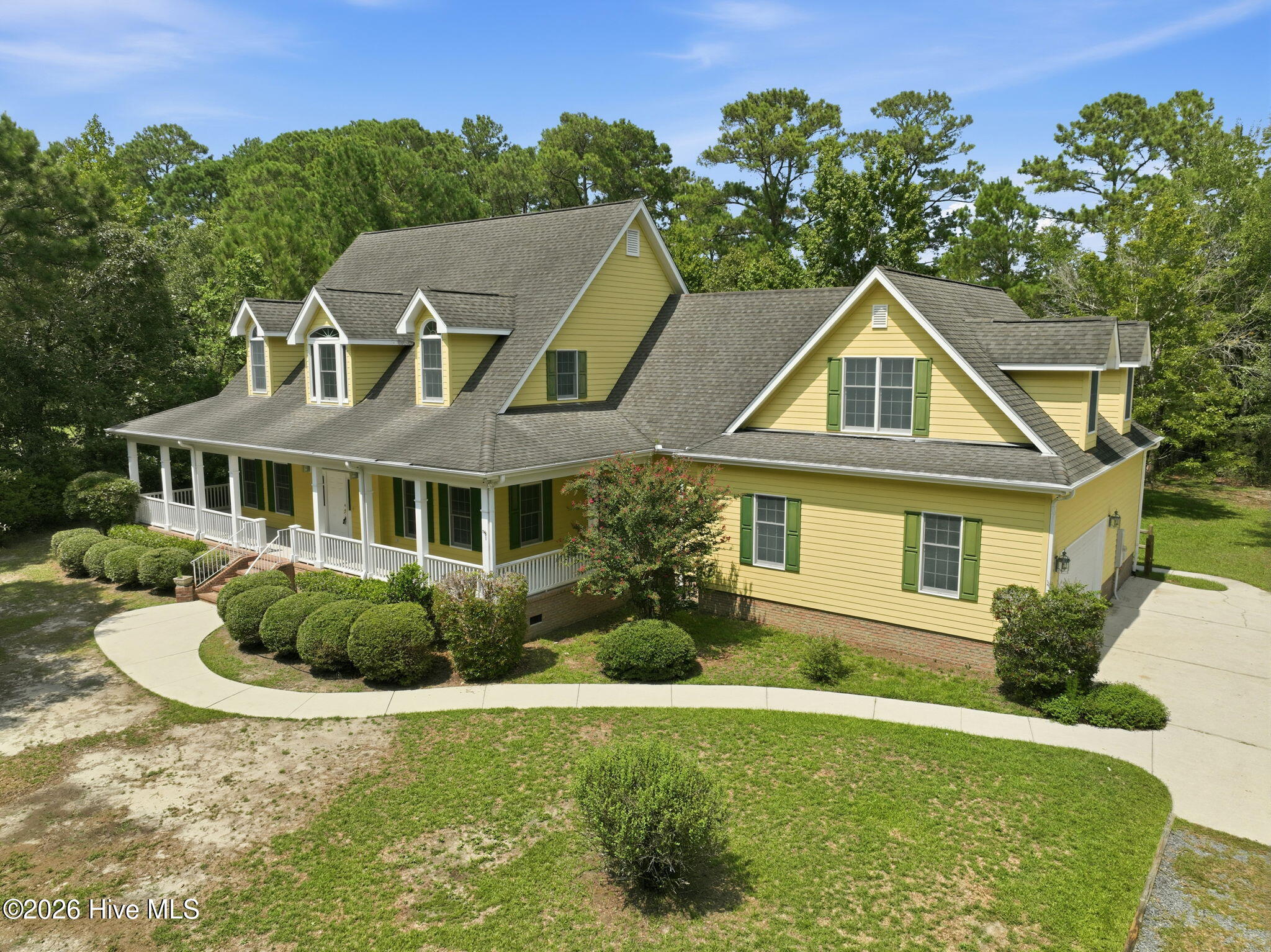 303 Creekview Drive — photo