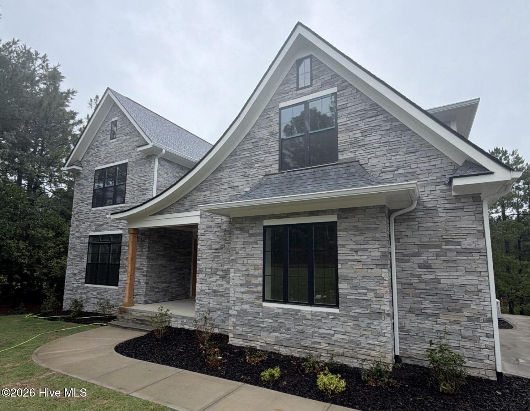 16 Overpeck Lane — photo
