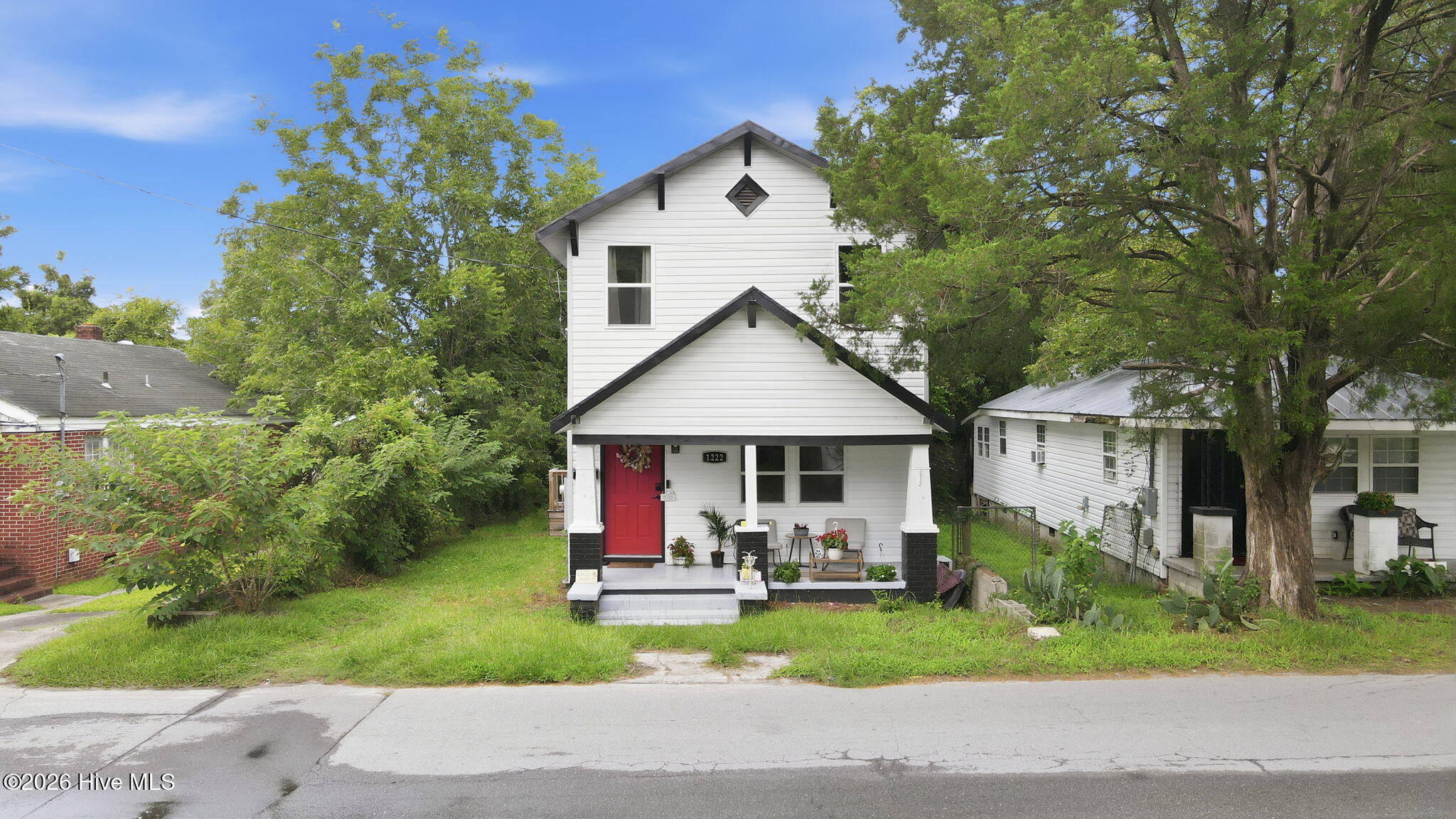 1222 Cedar Street — photo