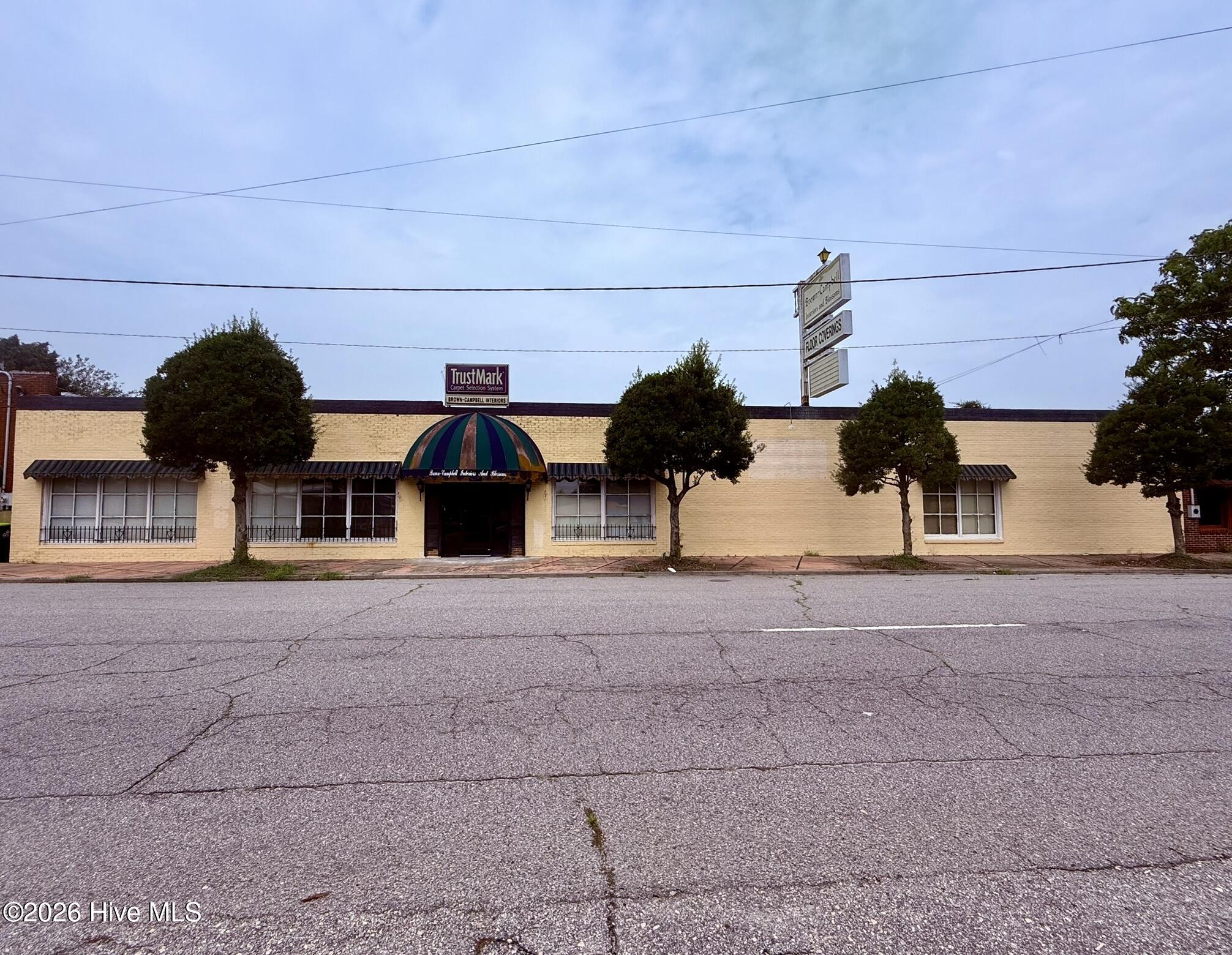 209 Washington Street — photo