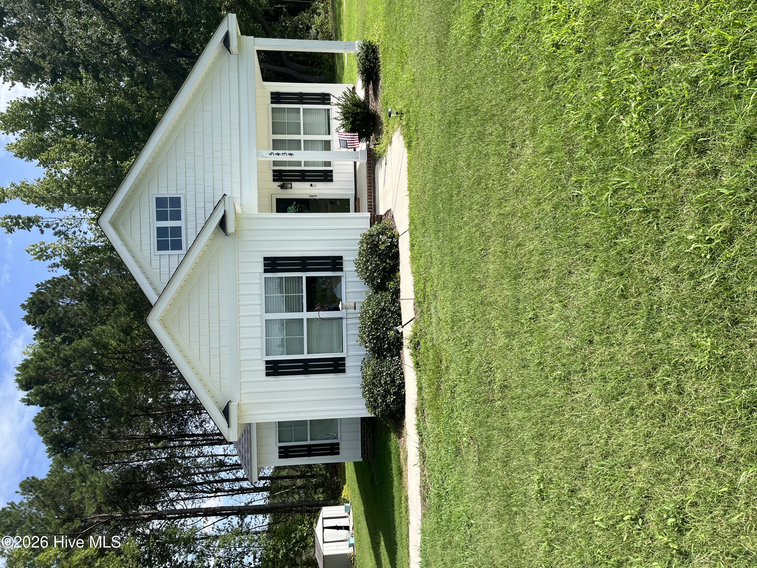 5434 Lloyd Road — photo