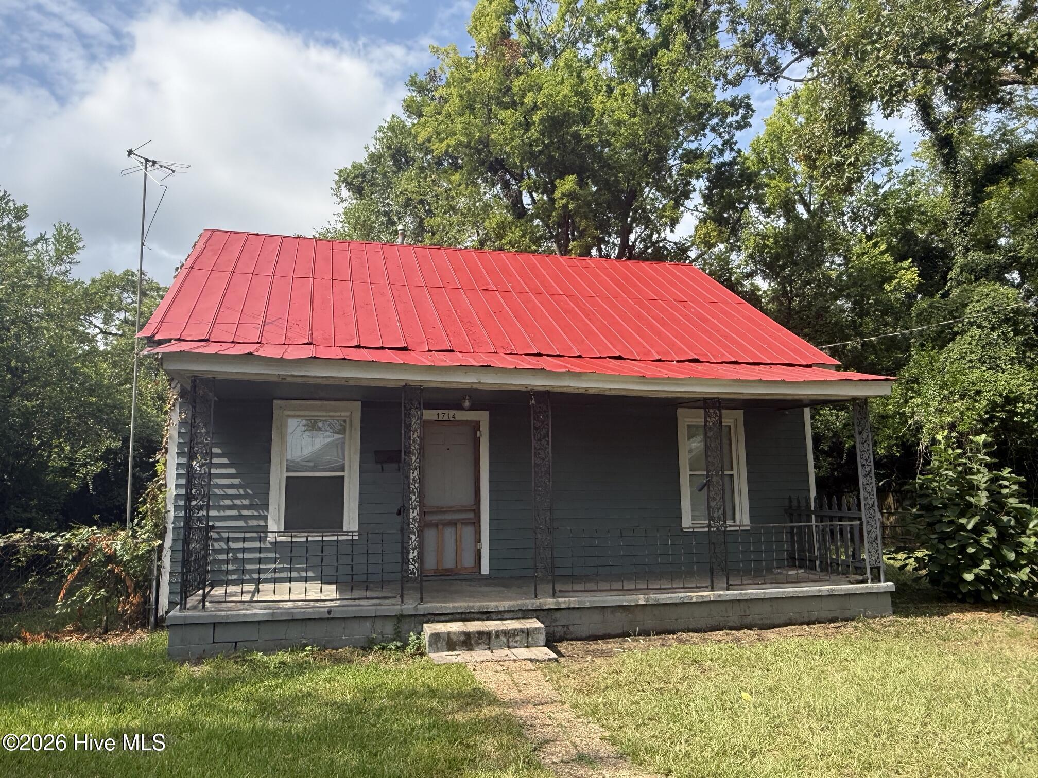 1714 Walker Street — photo