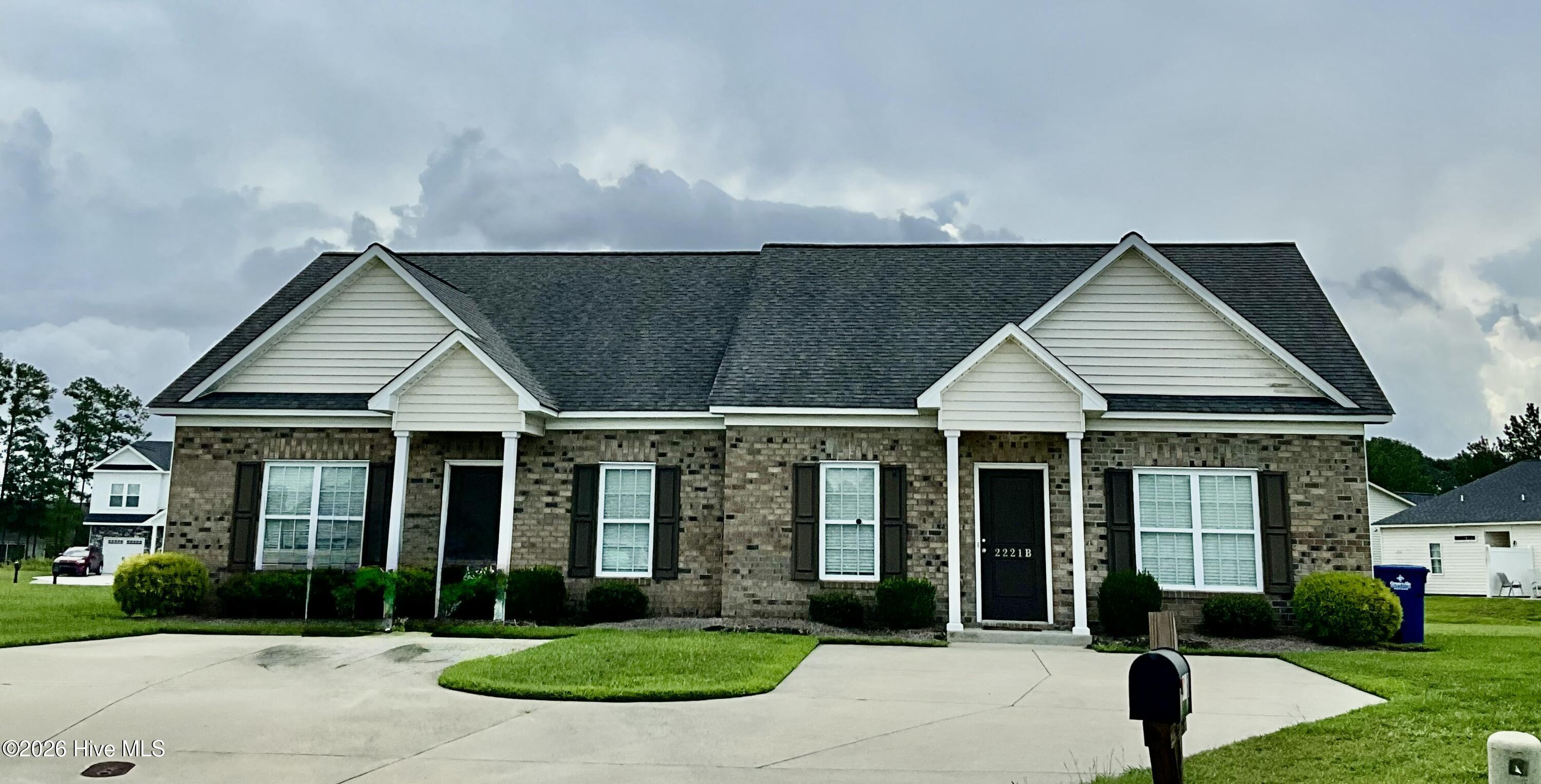 2221 Remington Court B — photo
