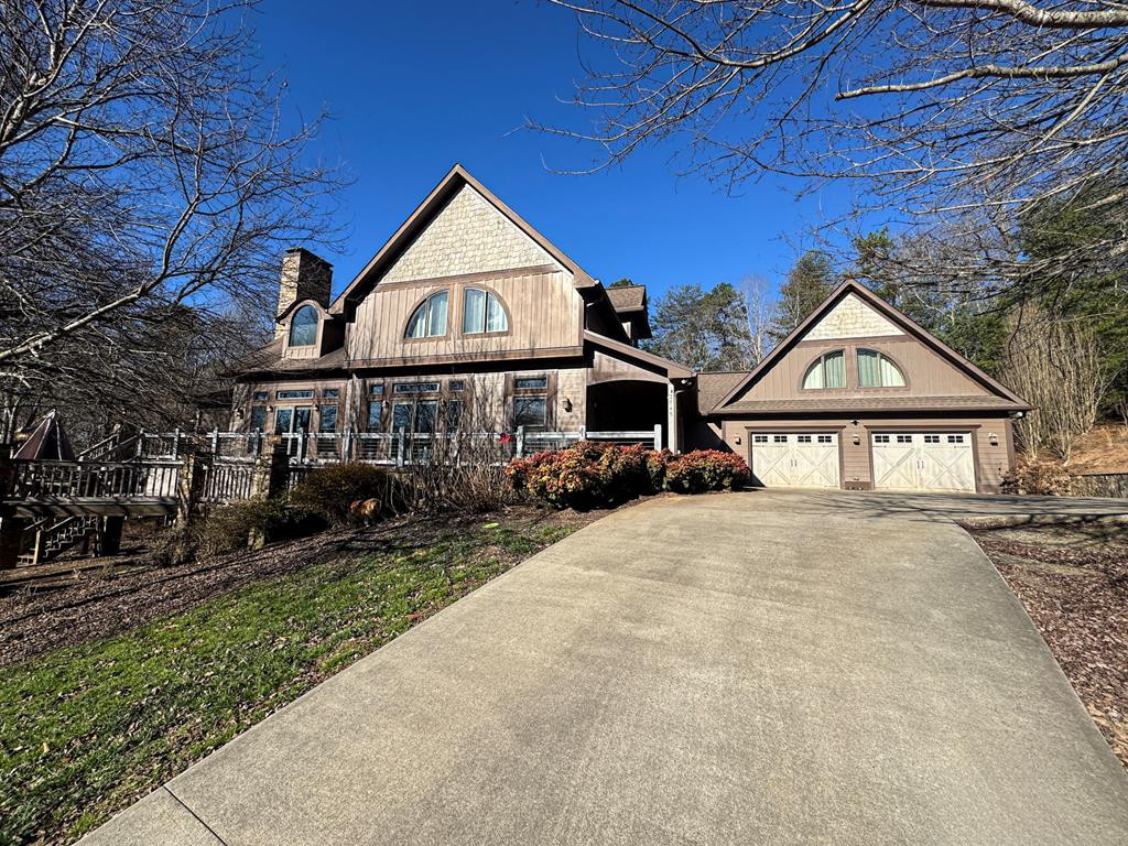 115 Dawsons Lane — photo