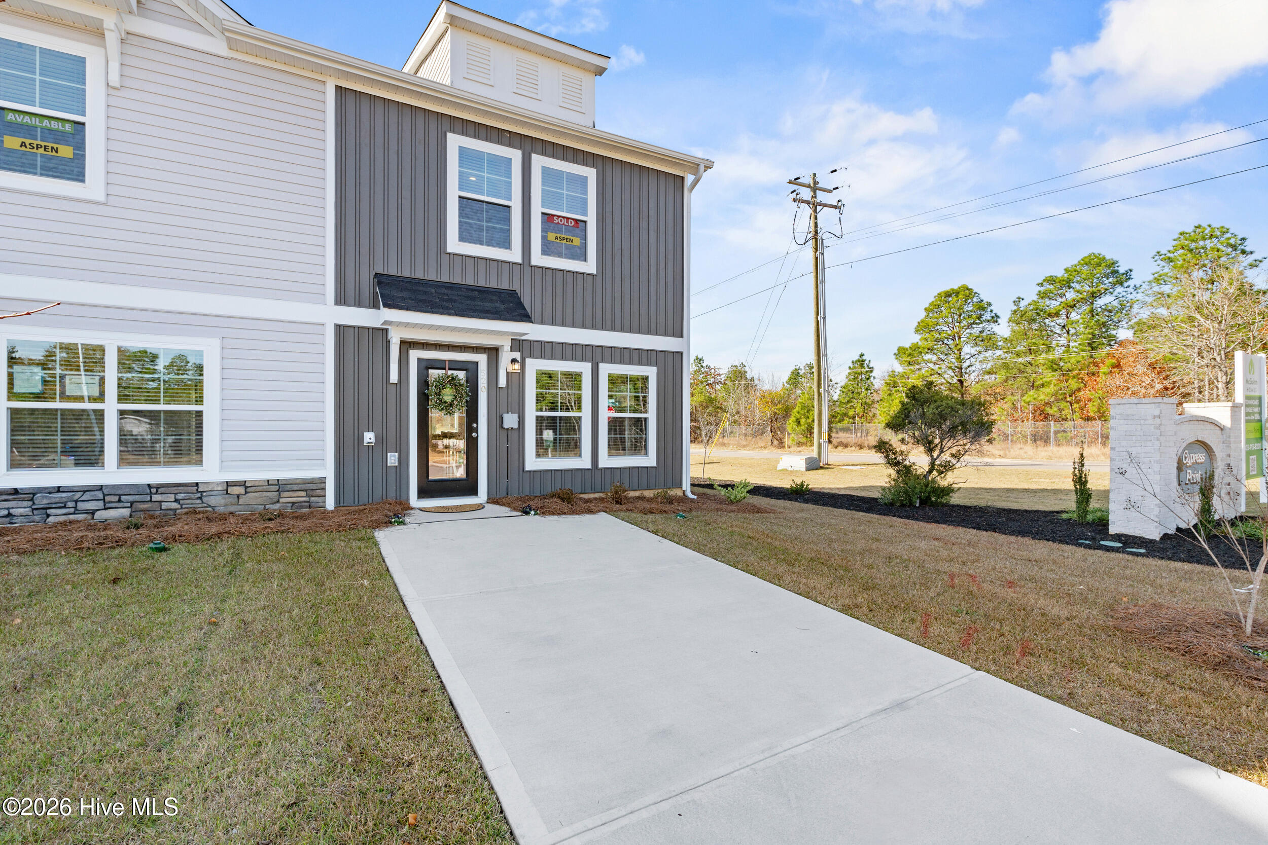592 Slim Cypress Run — photo