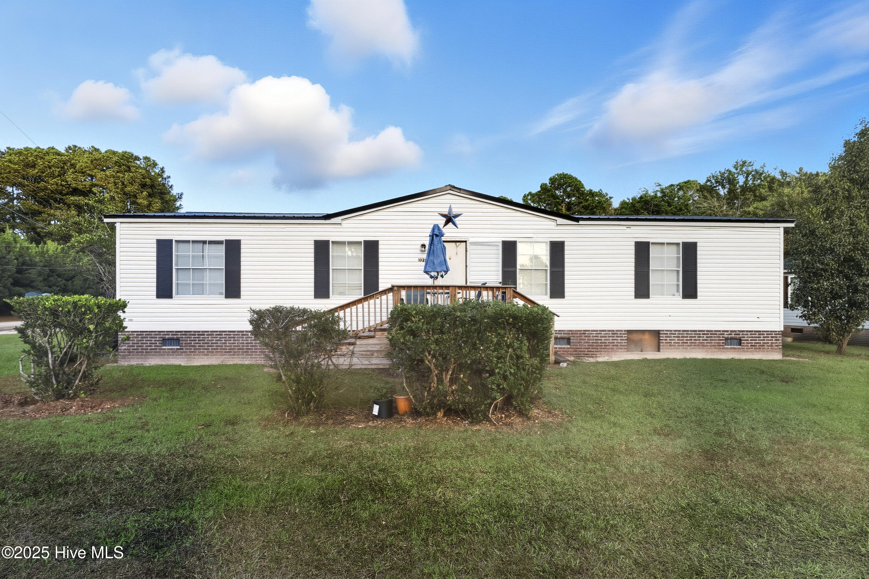 1025 White Lake Drive — photo