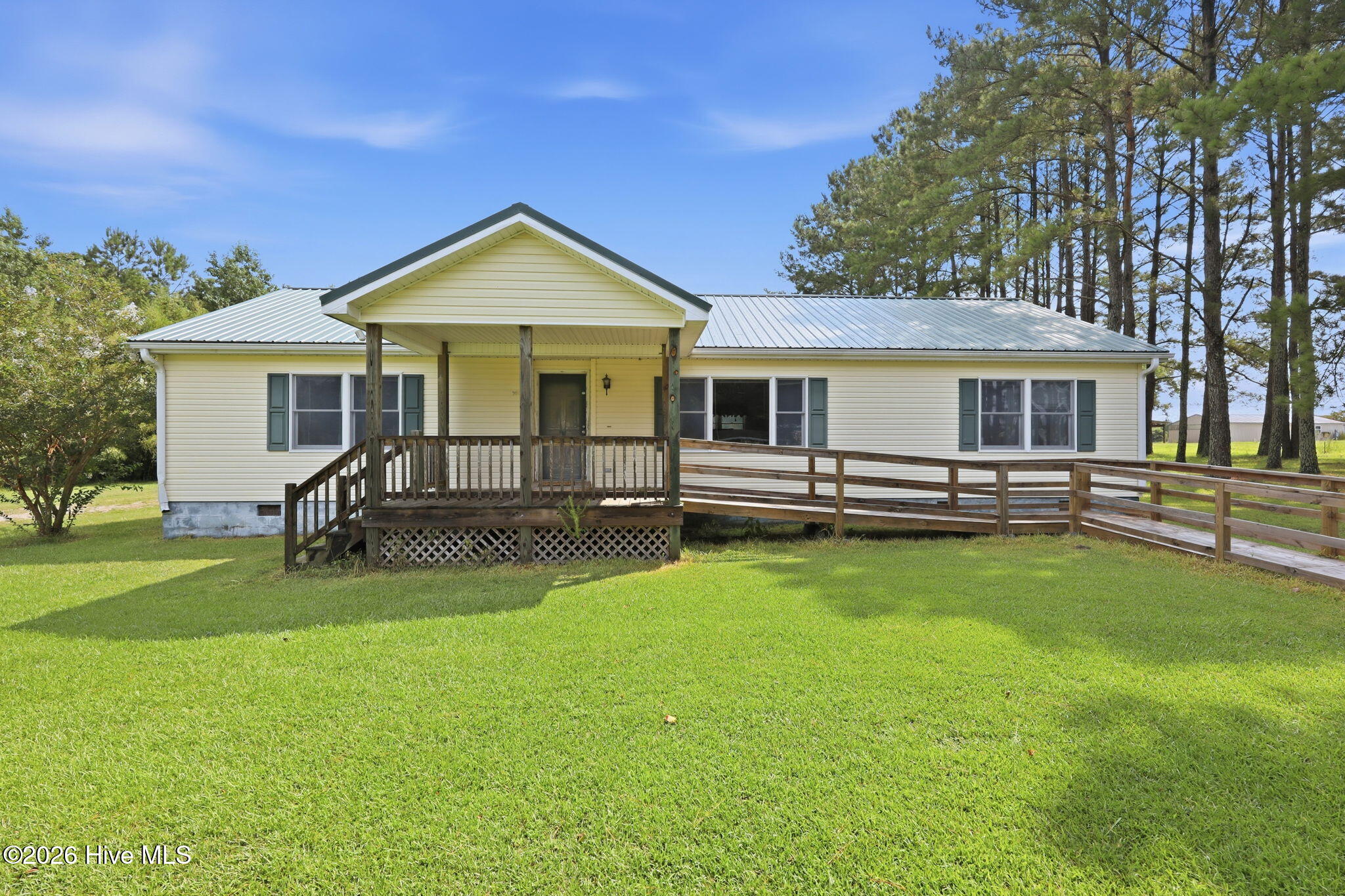 1800 Lee Landing Road — photo