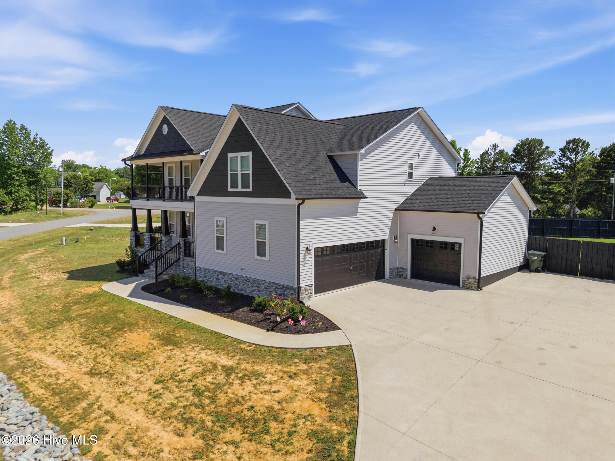 69 Red Rocks Circle, Benson, NC 27504 — photo 2