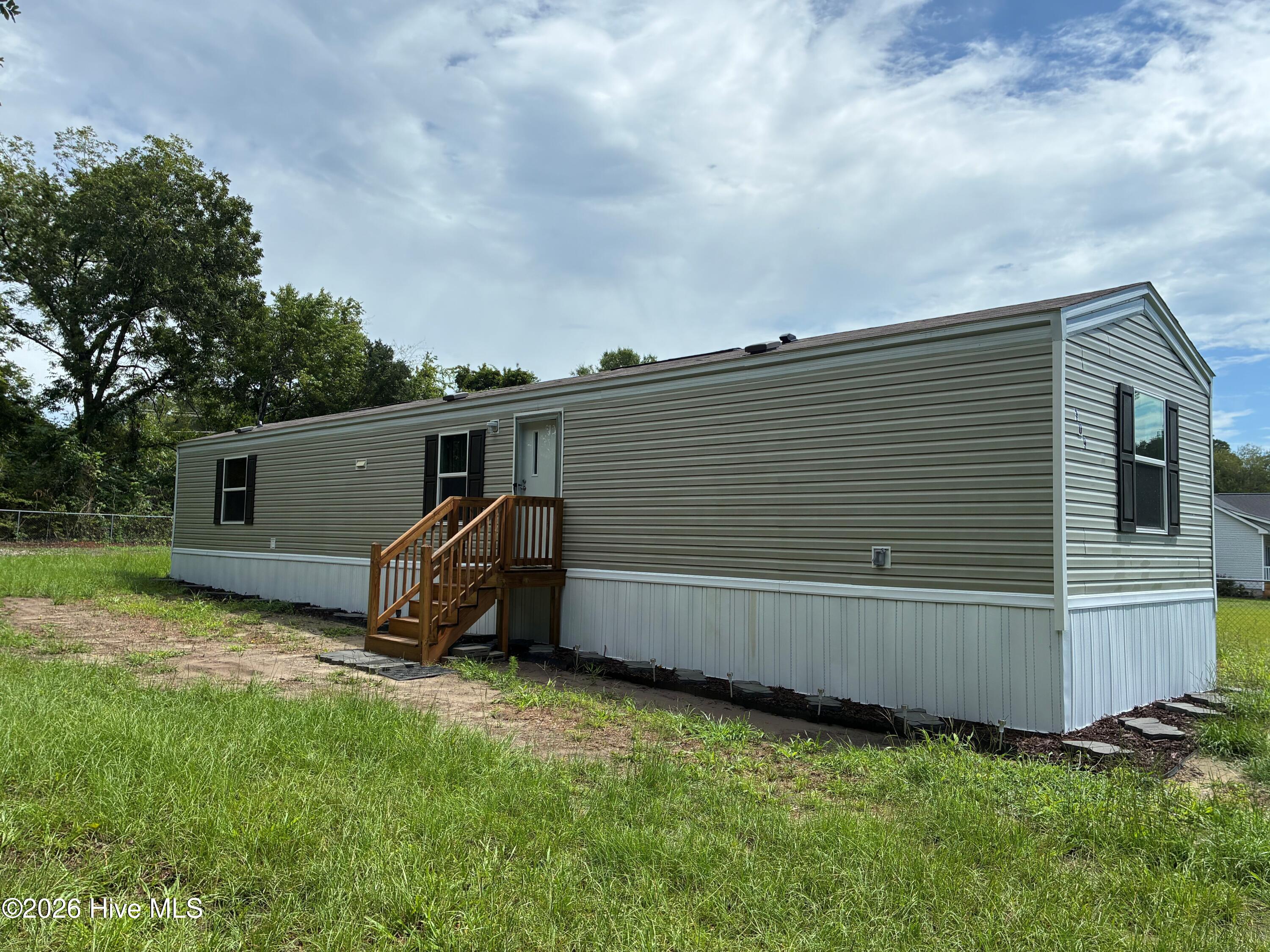 109 Wendy Hill Lane — photo