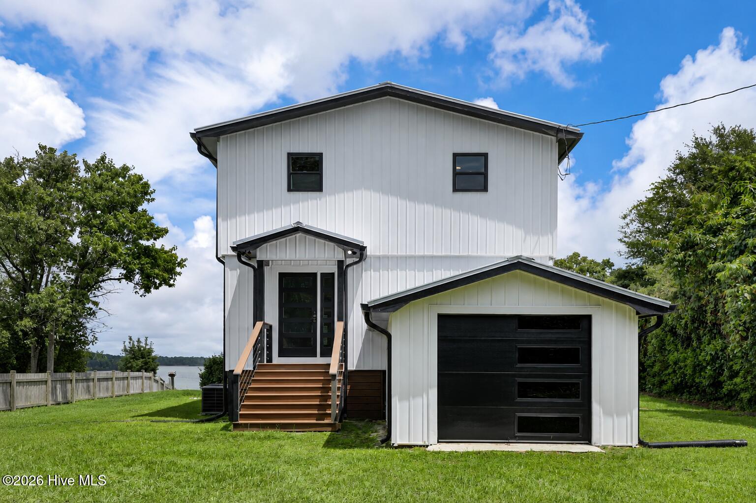 237 Riverside Drive — photo
