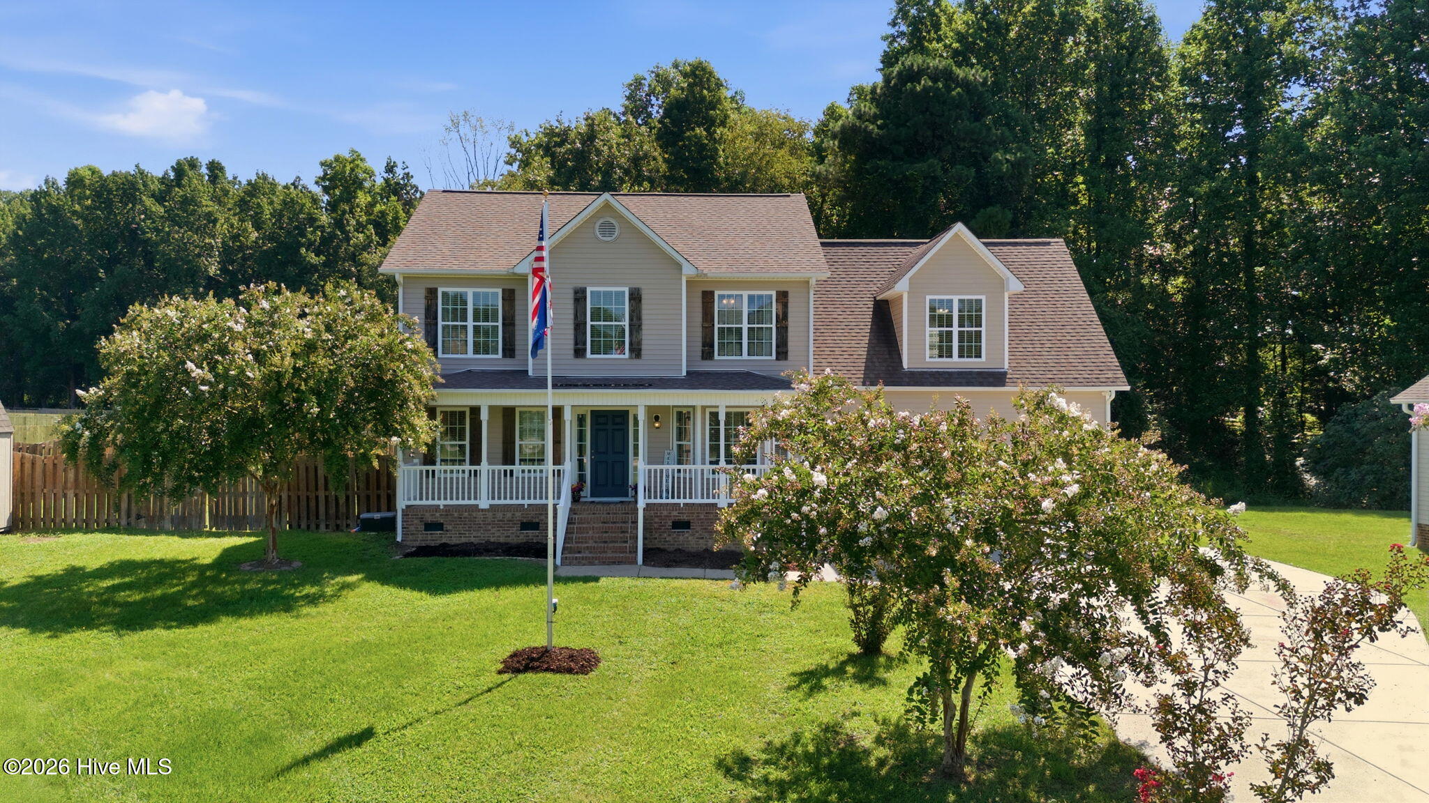 637 Dickinson Road — photo