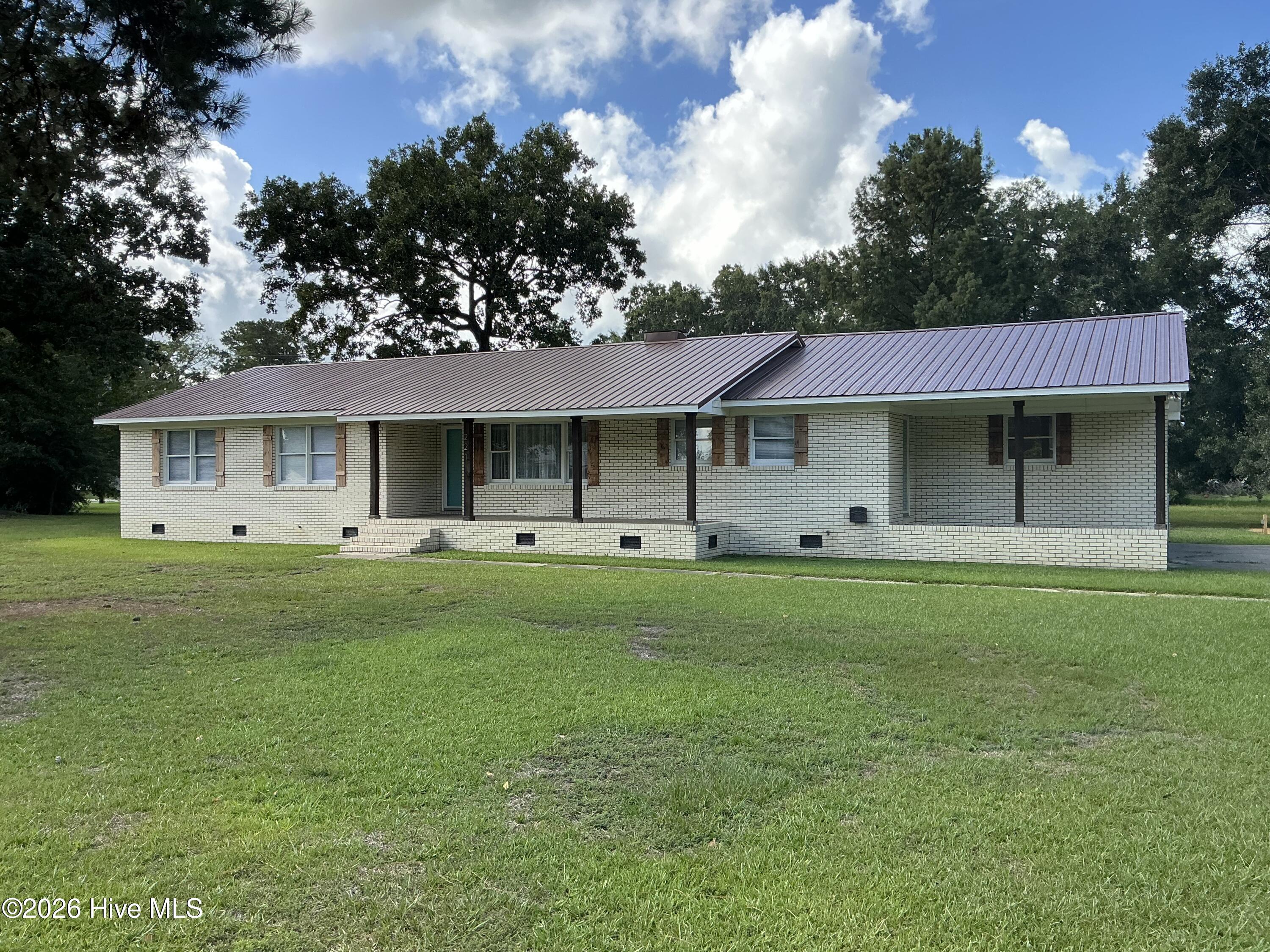 221 E Bladen Street — photo