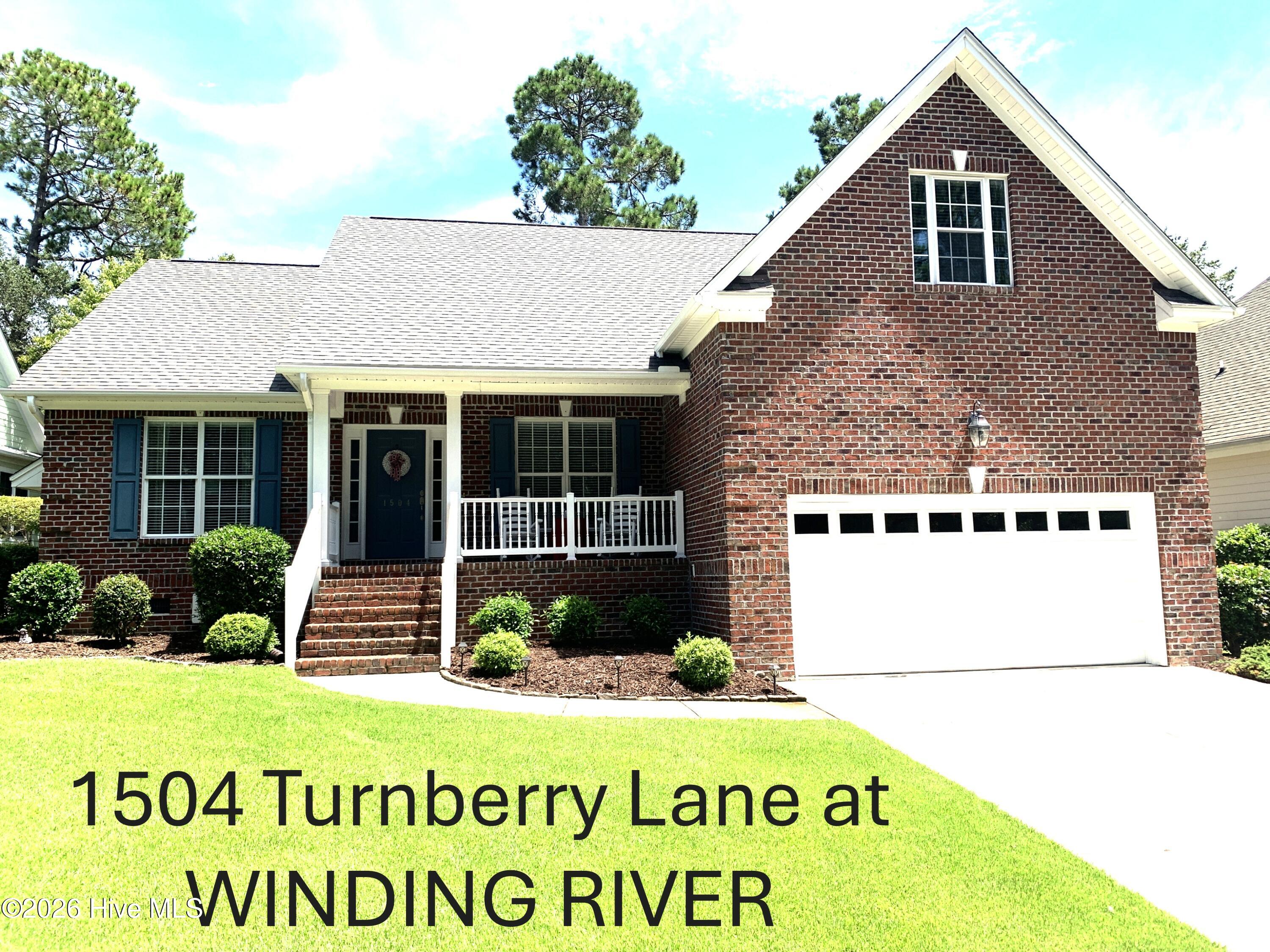 1504 Turnberry Lane SE — photo