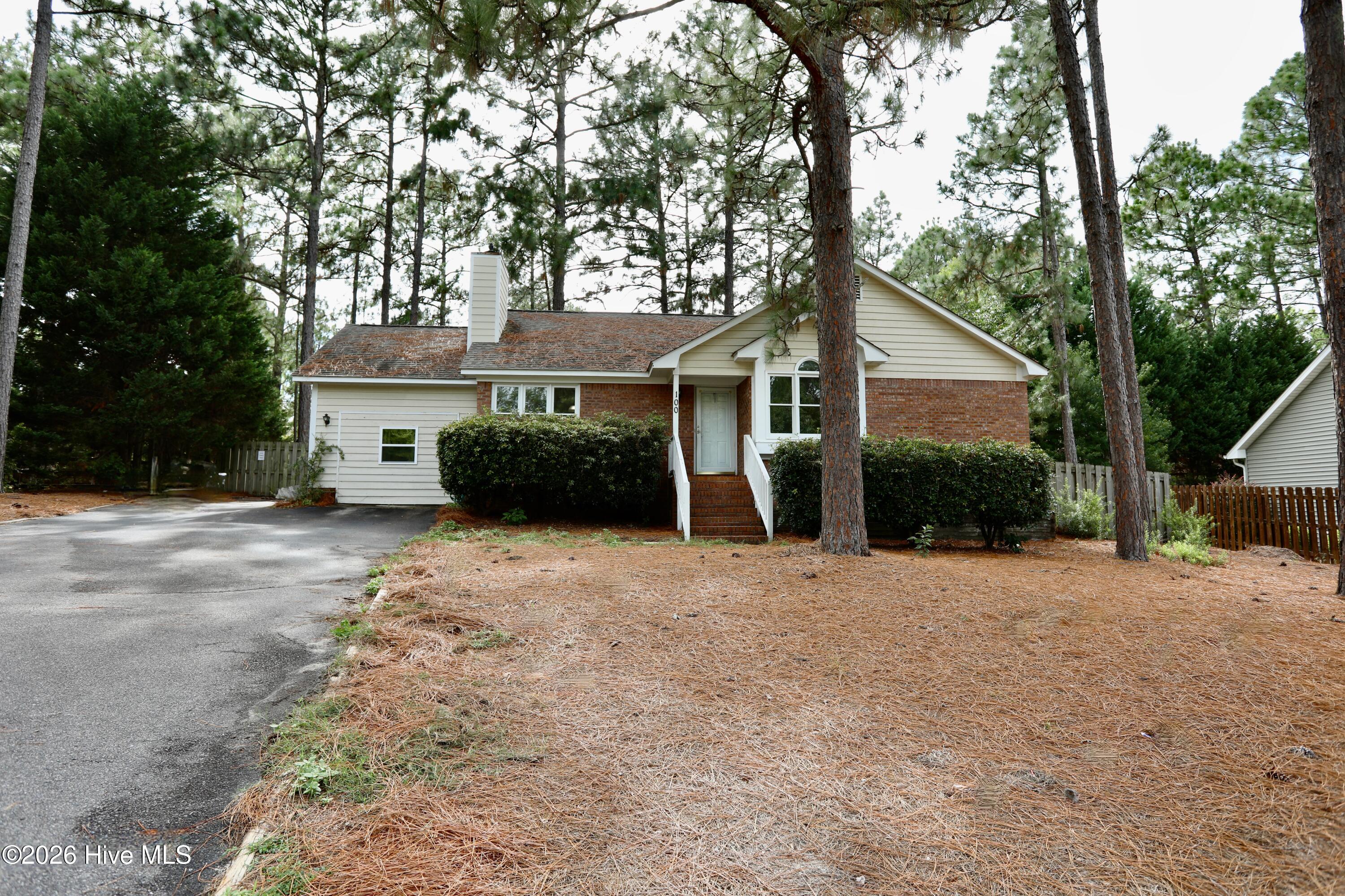 100 Sawmill Road E, Pinehurst, NC 28374 — photo 2