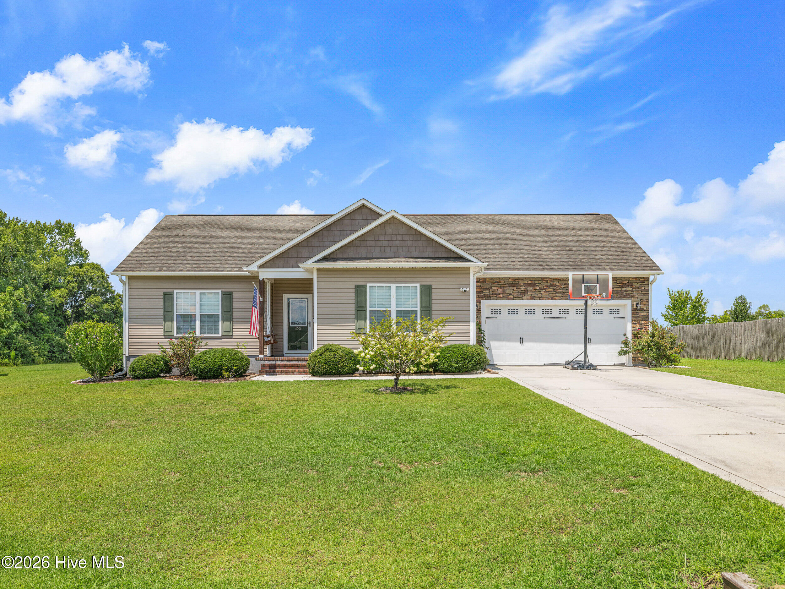 210 Classy Court — photo