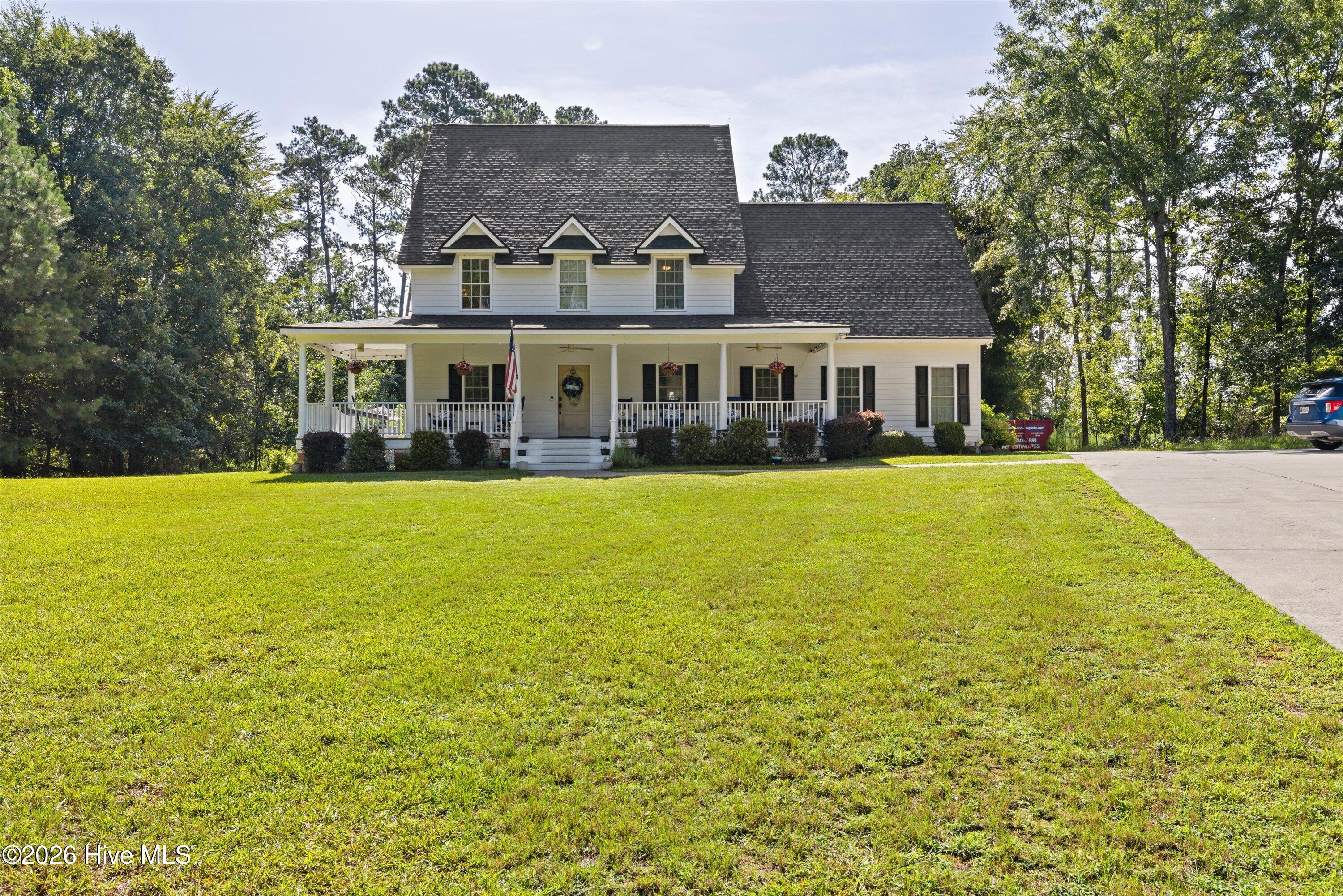 553 Oakwood Pointe Road — photo