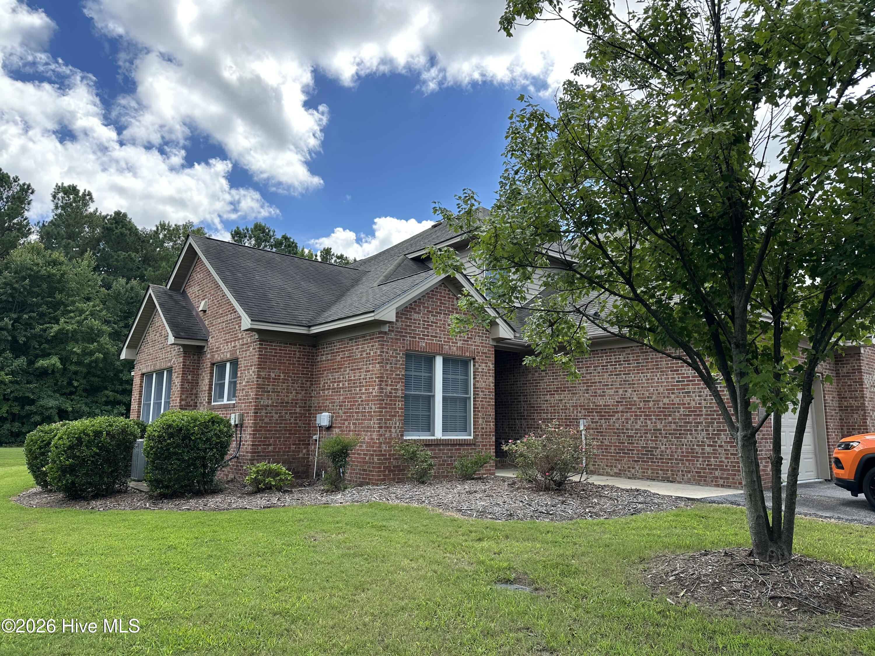136 Golf Club Drive a — photo