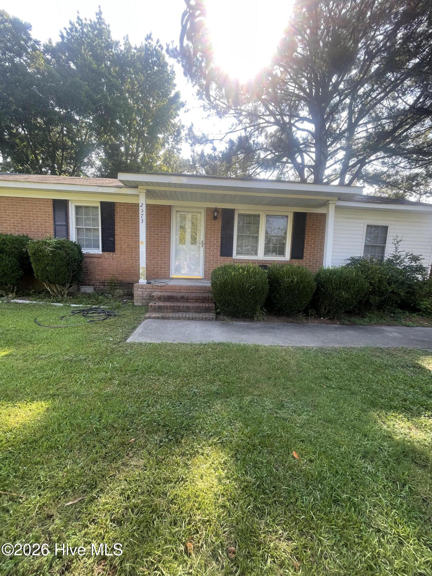 2573 Rosewood Drive — photo