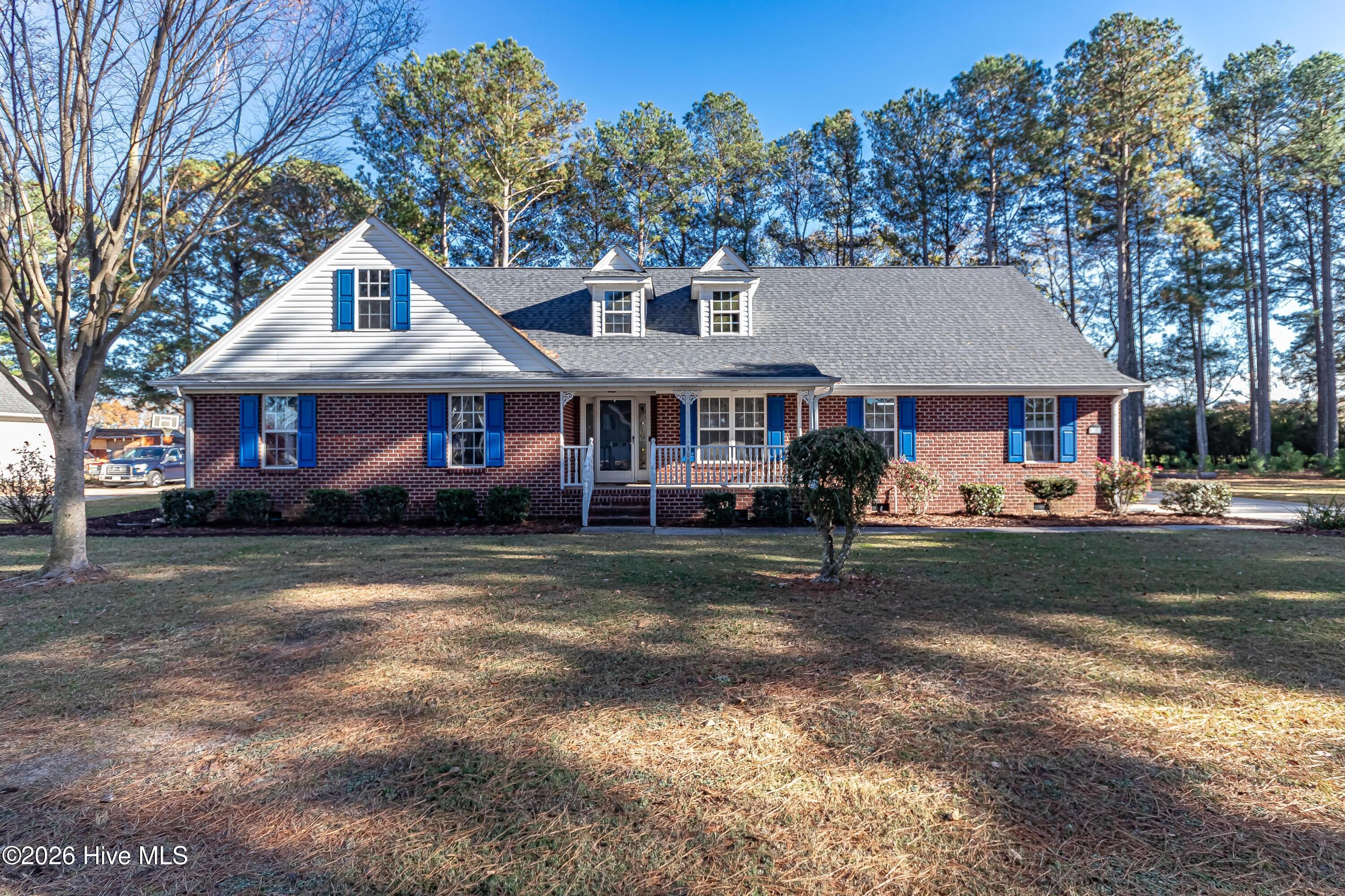 308 Hunters Creek Drive — photo