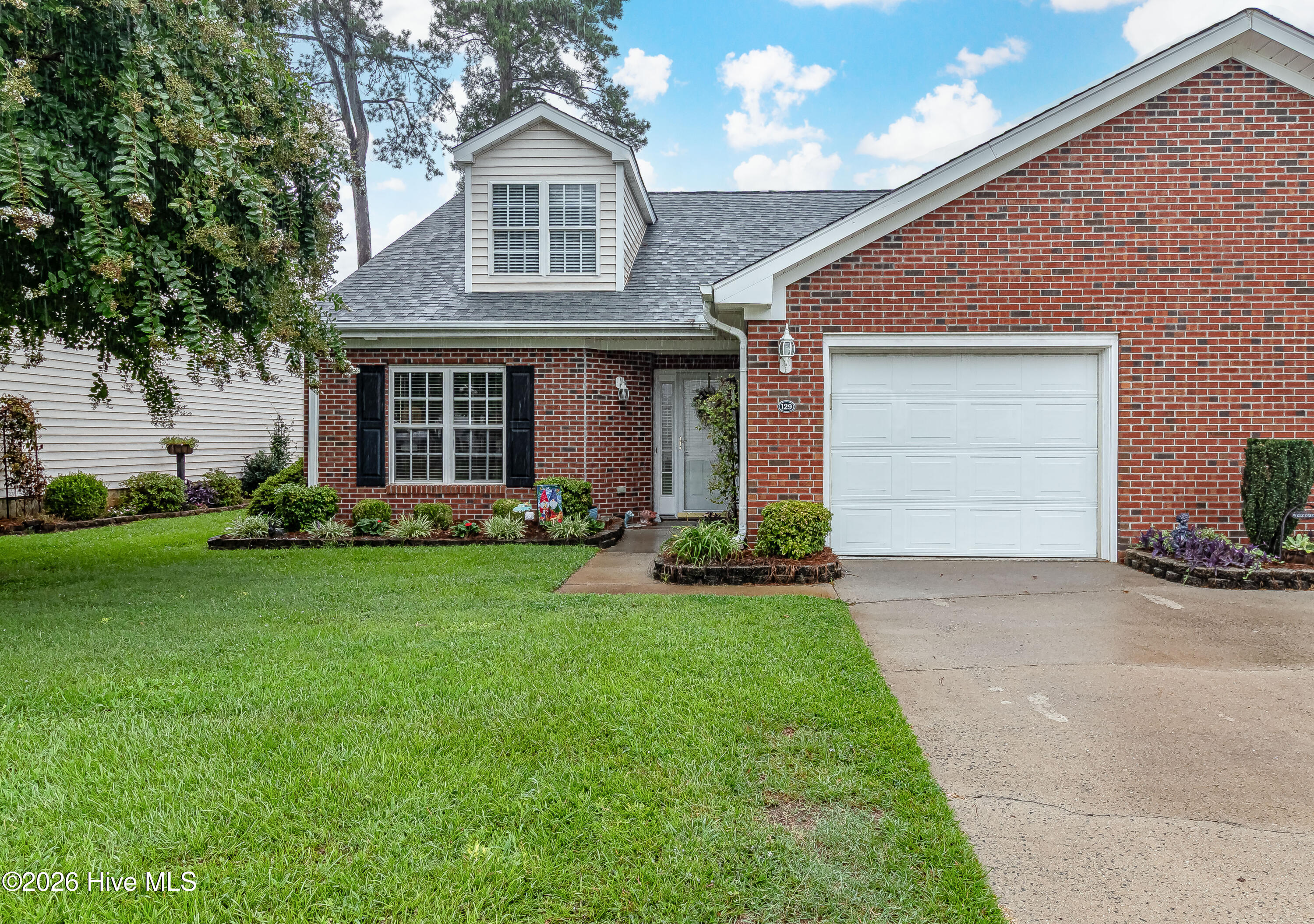 129 New Hope Village Drive — photo