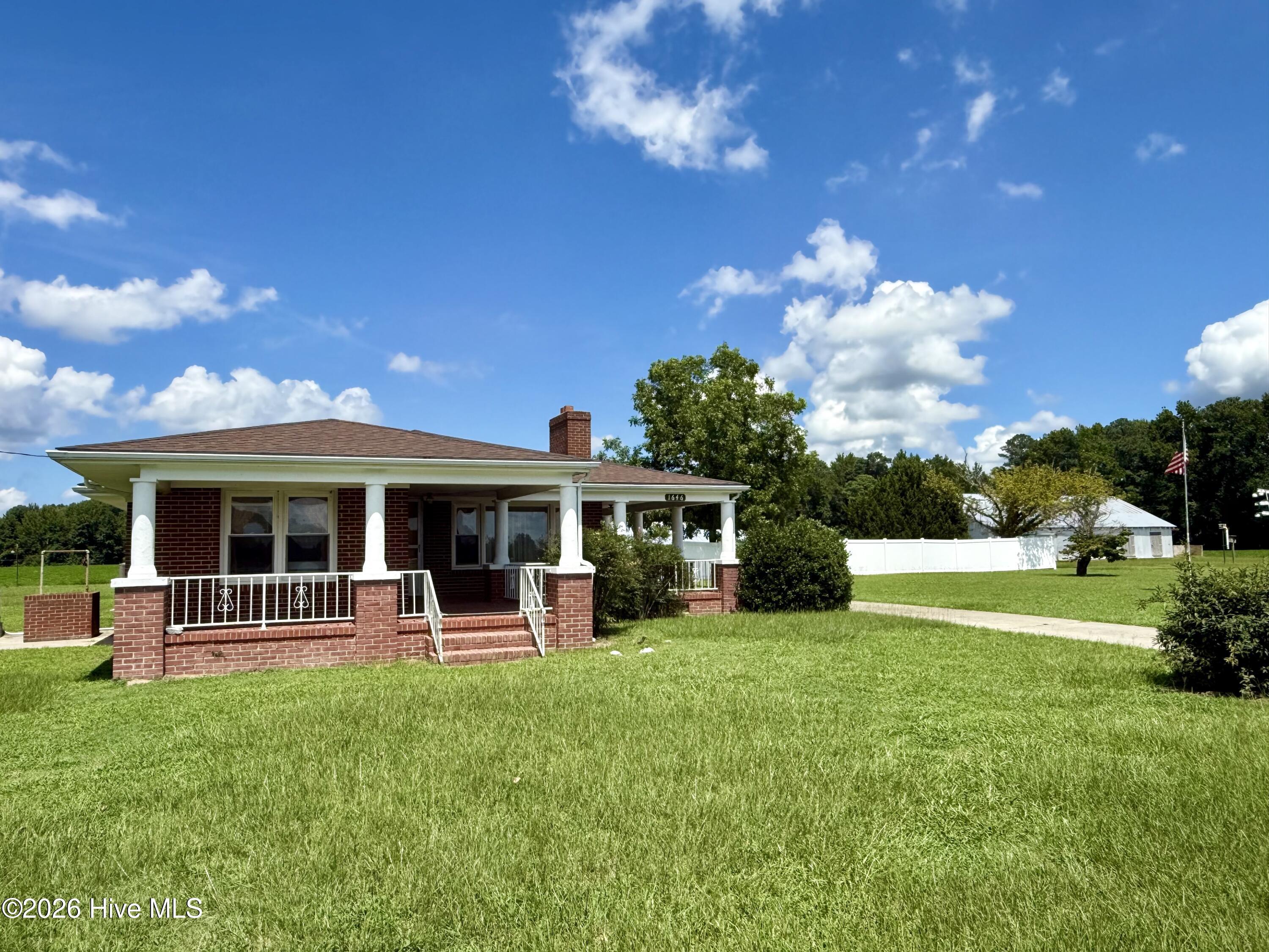 1646 Rocky Hock Landing Road — photo