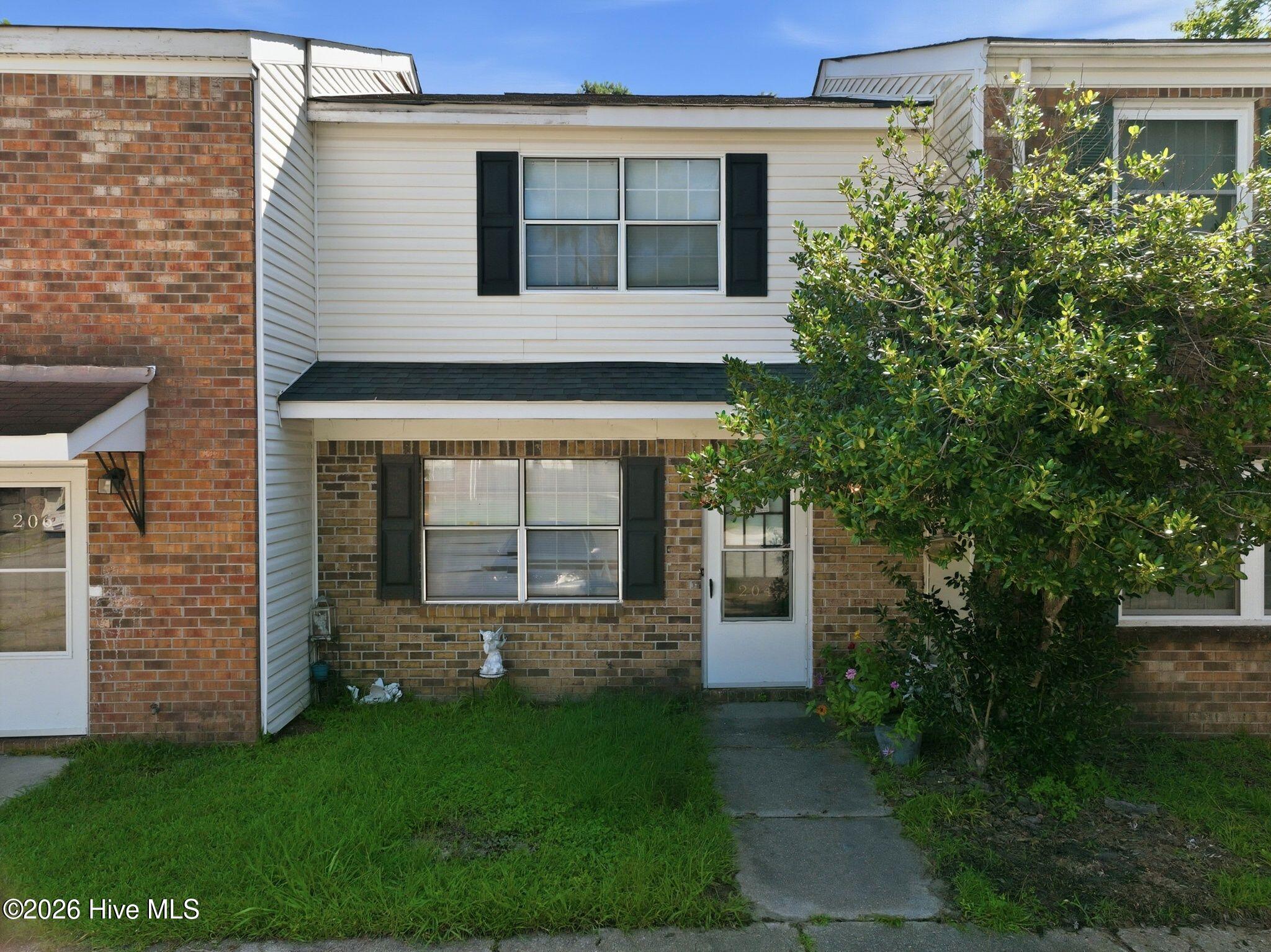 204 Myrtlewood Circle — photo