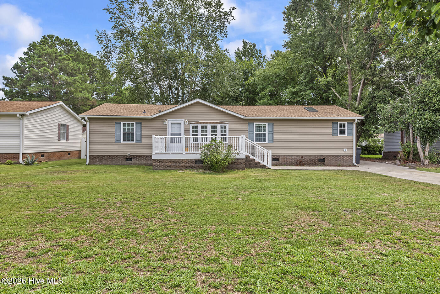 1075 Clubview Lane SW — photo