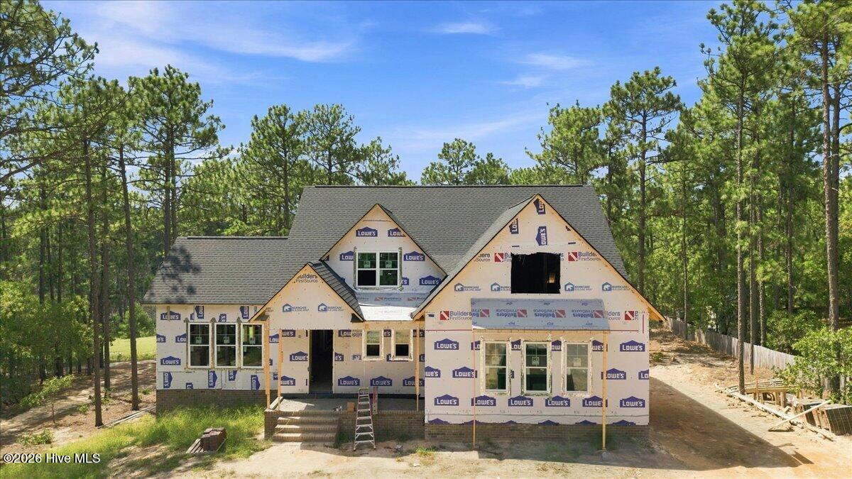 172 Woodbine Way — photo