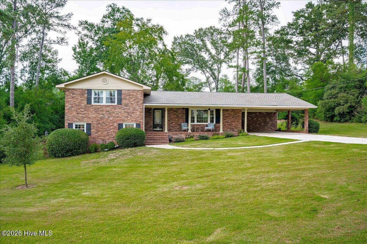 933 Campbellton Drive — photo