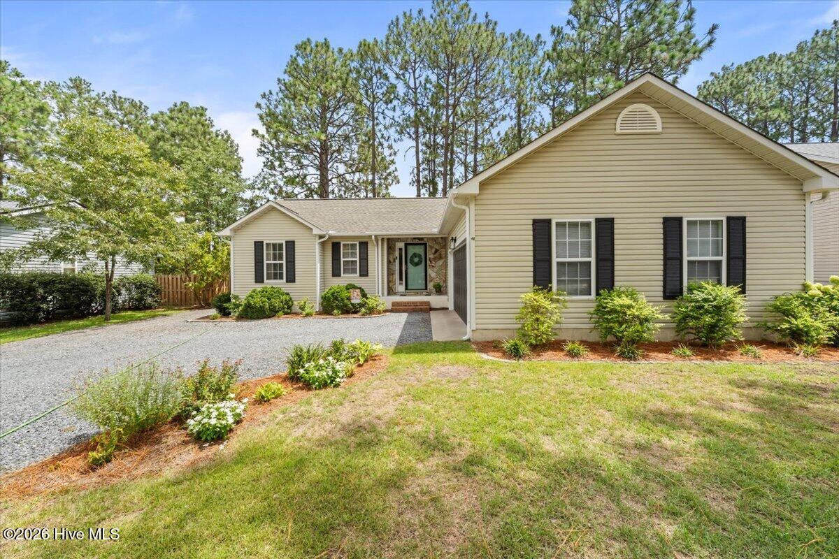 1395 Longleaf Drive E, Pinehurst, NC 28374 — photo 2