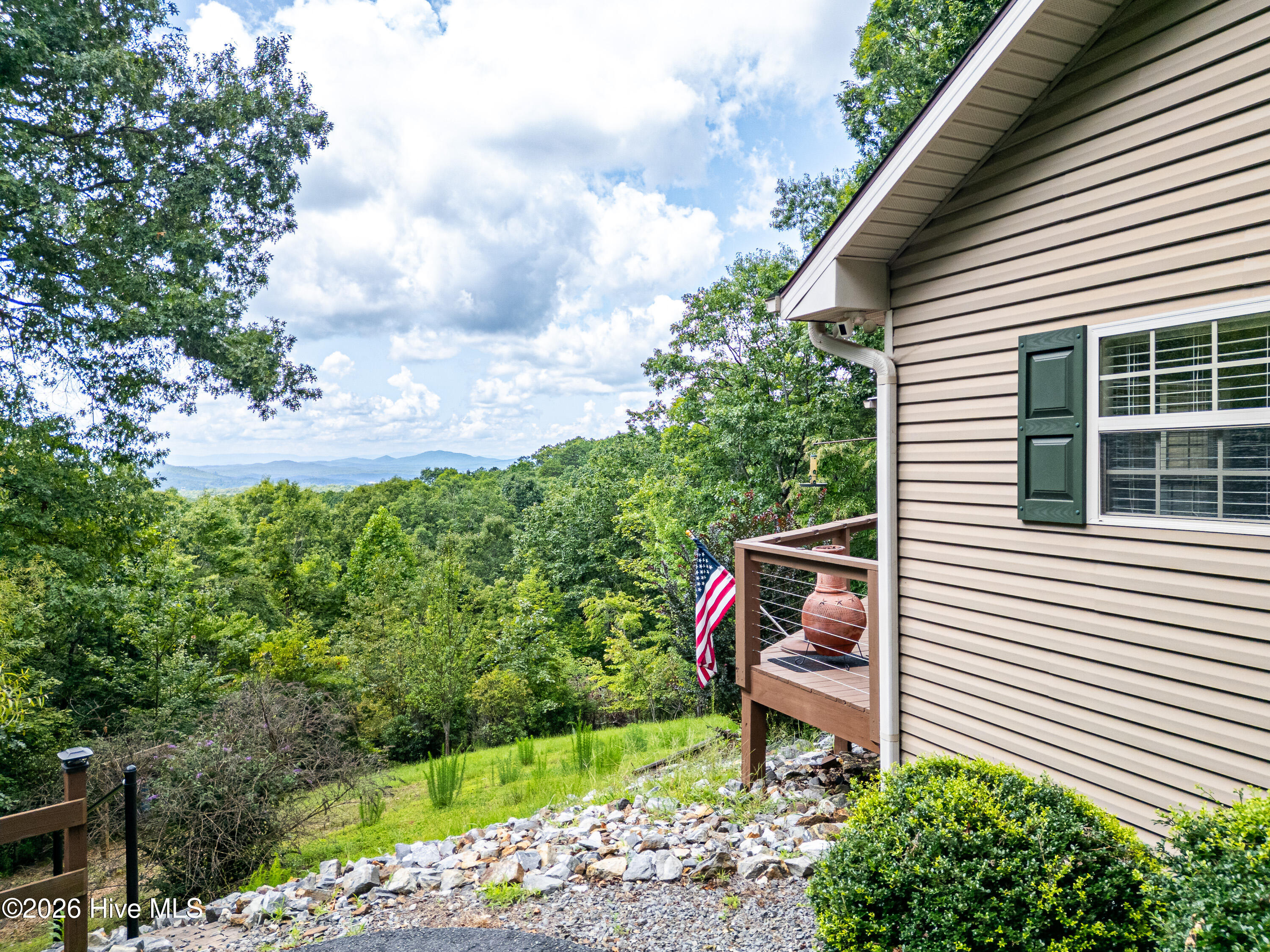 762 Mary King Mountain Drive — photo