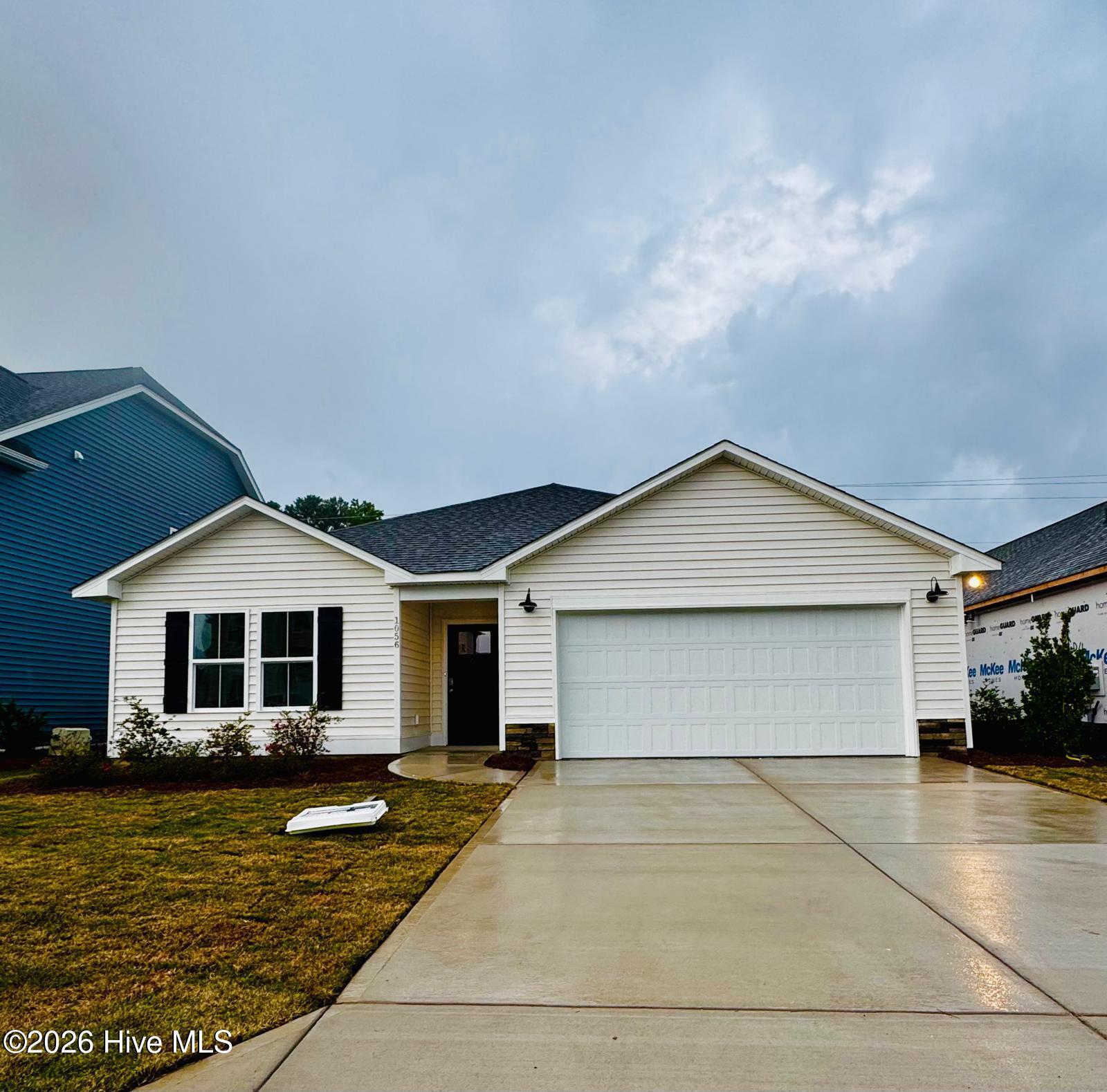 1056 Ben Thomas Drive NE — photo