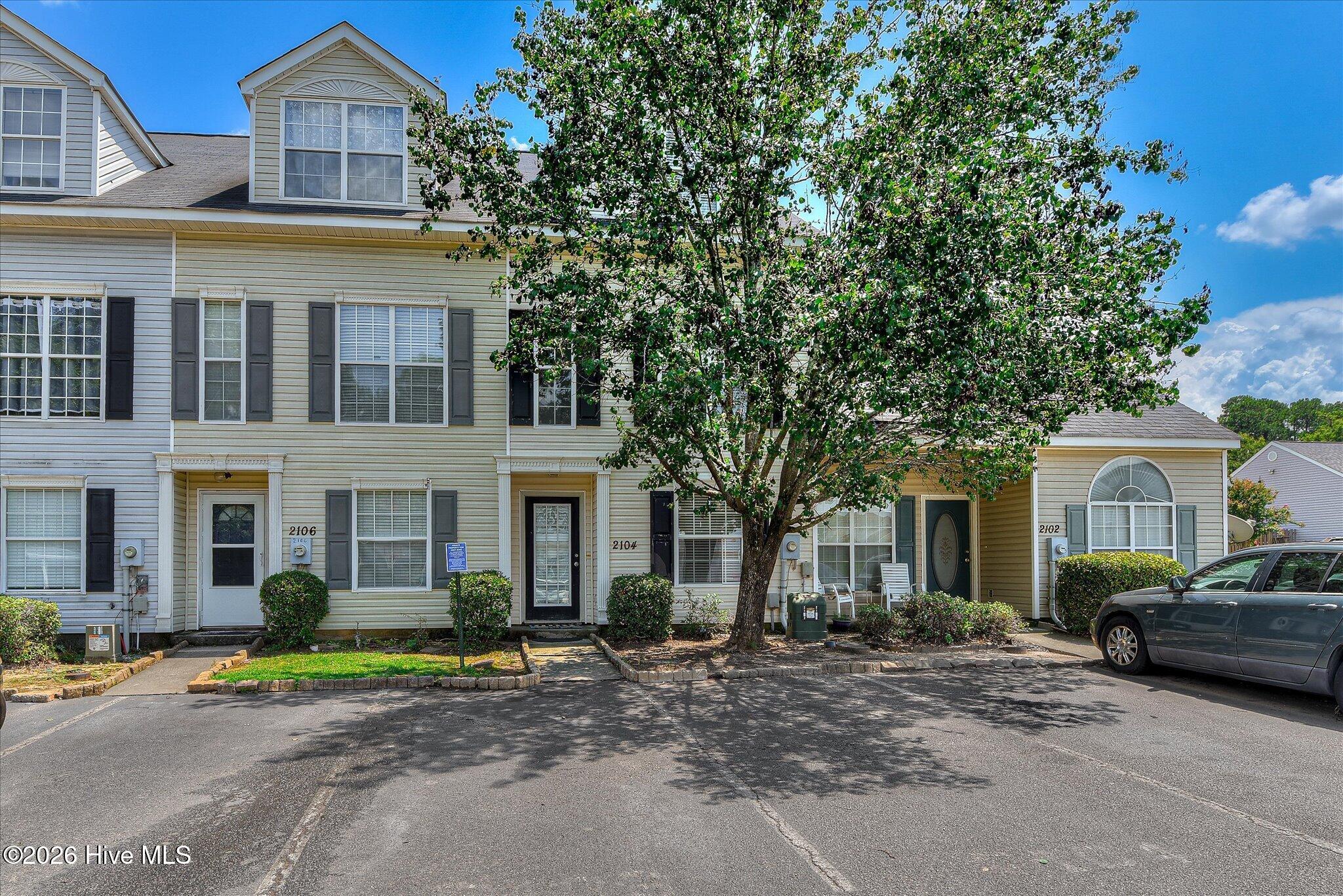 2104 Buckhaven Drive — photo