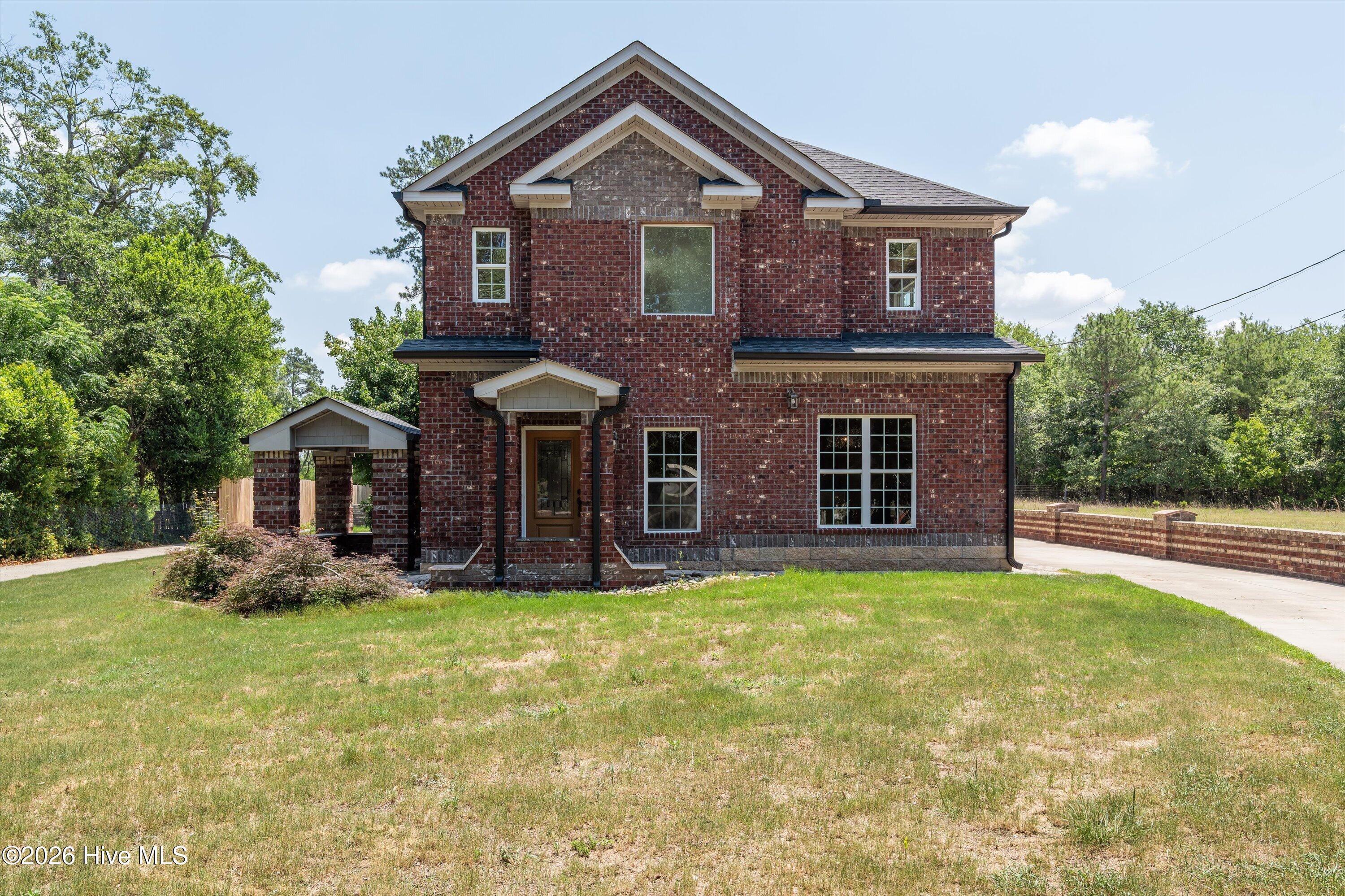 1421 Edgefield Road — photo