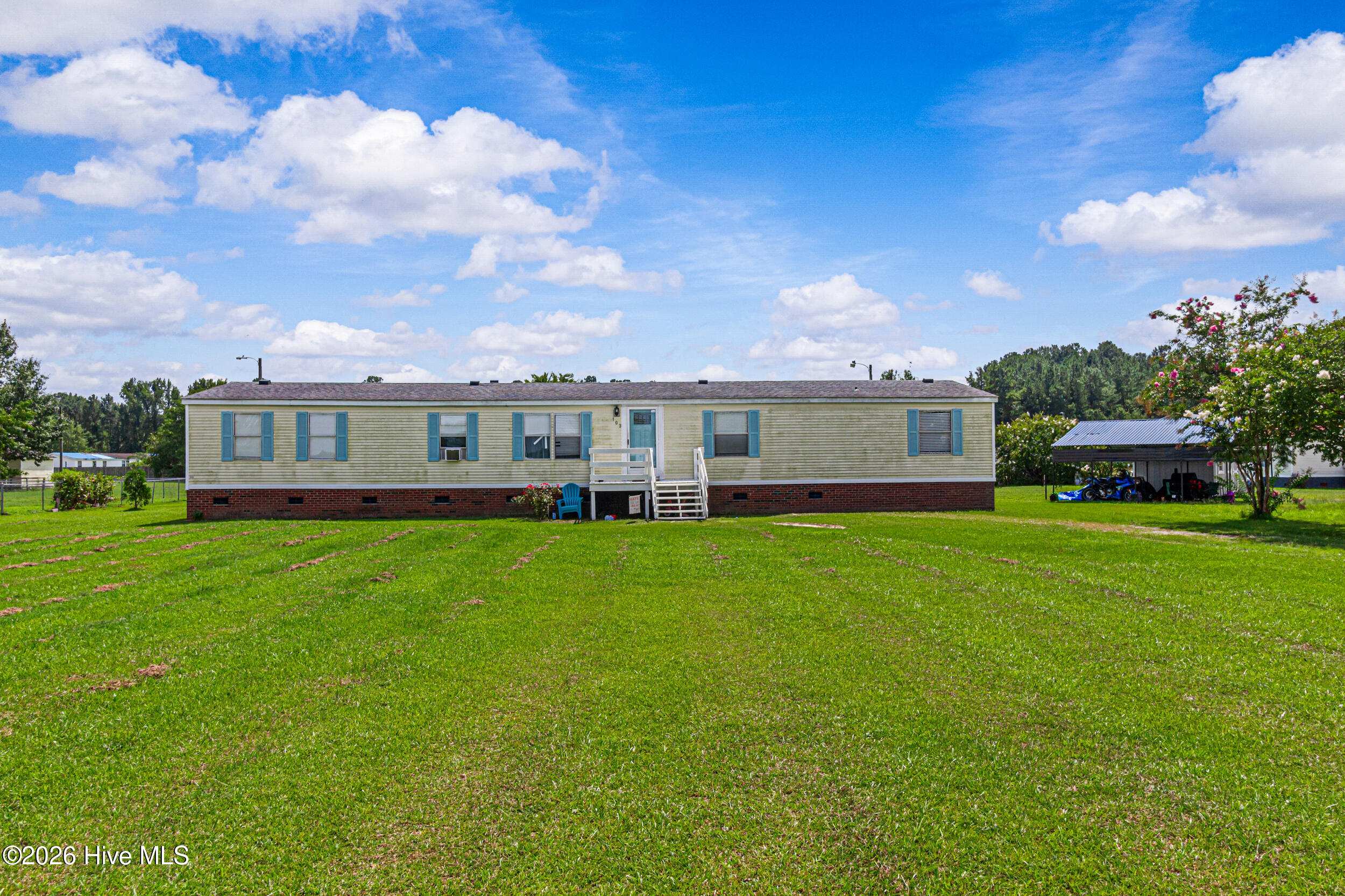 109 Lariat Circle — photo